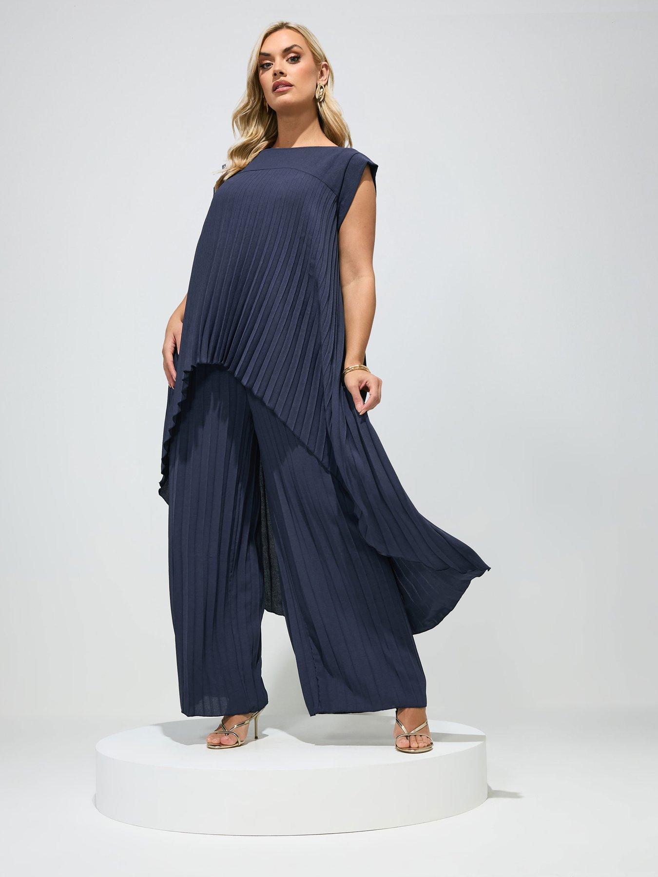 Image 3 of 4 of Yours Curve Pleated Trouser - Blue