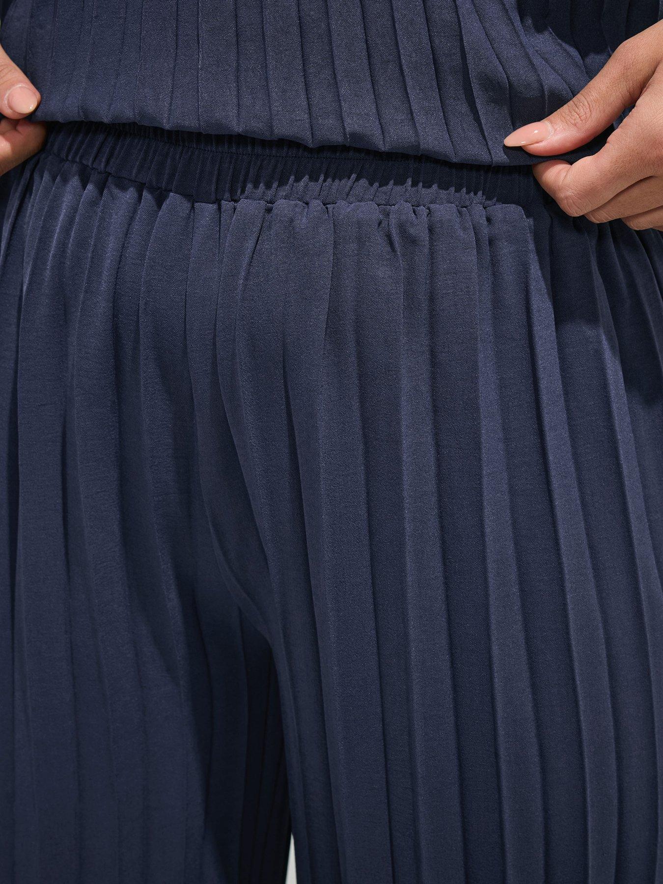Image 4 of 4 of Yours Curve Pleated Trouser - Blue