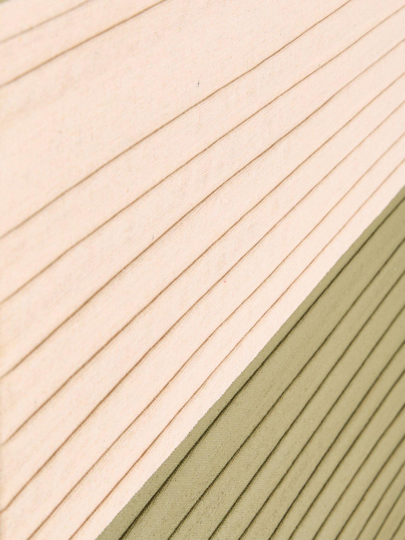 Image 6 of 7 of The Very Collection Green/White Blocked Capped Canvas 60x80cm - FSC&reg; Certified