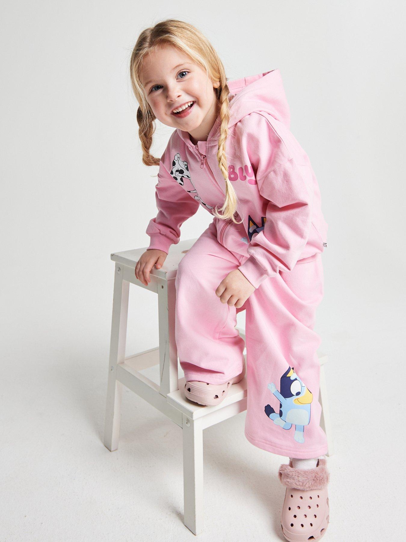 Image 3 of 6 of Brand Threads Girls Bluey 2-Piece Jog Set