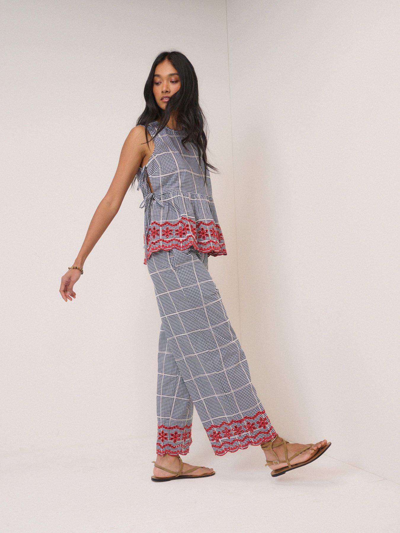 Image 3 of 6 of Nobodys Child Valerie Top - Multi