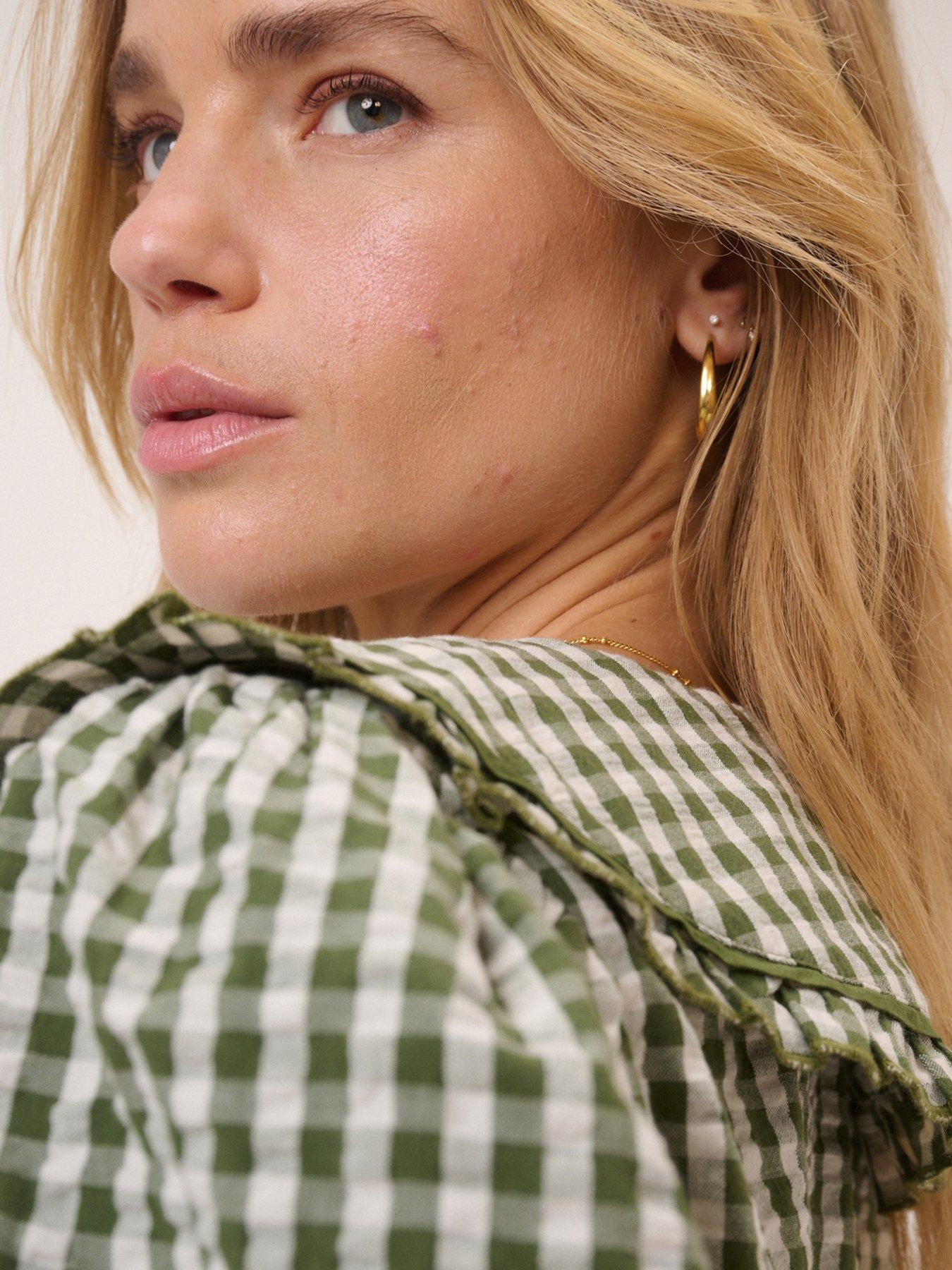  image of nobodys-child-blair-ruffle-collar-button-through-green