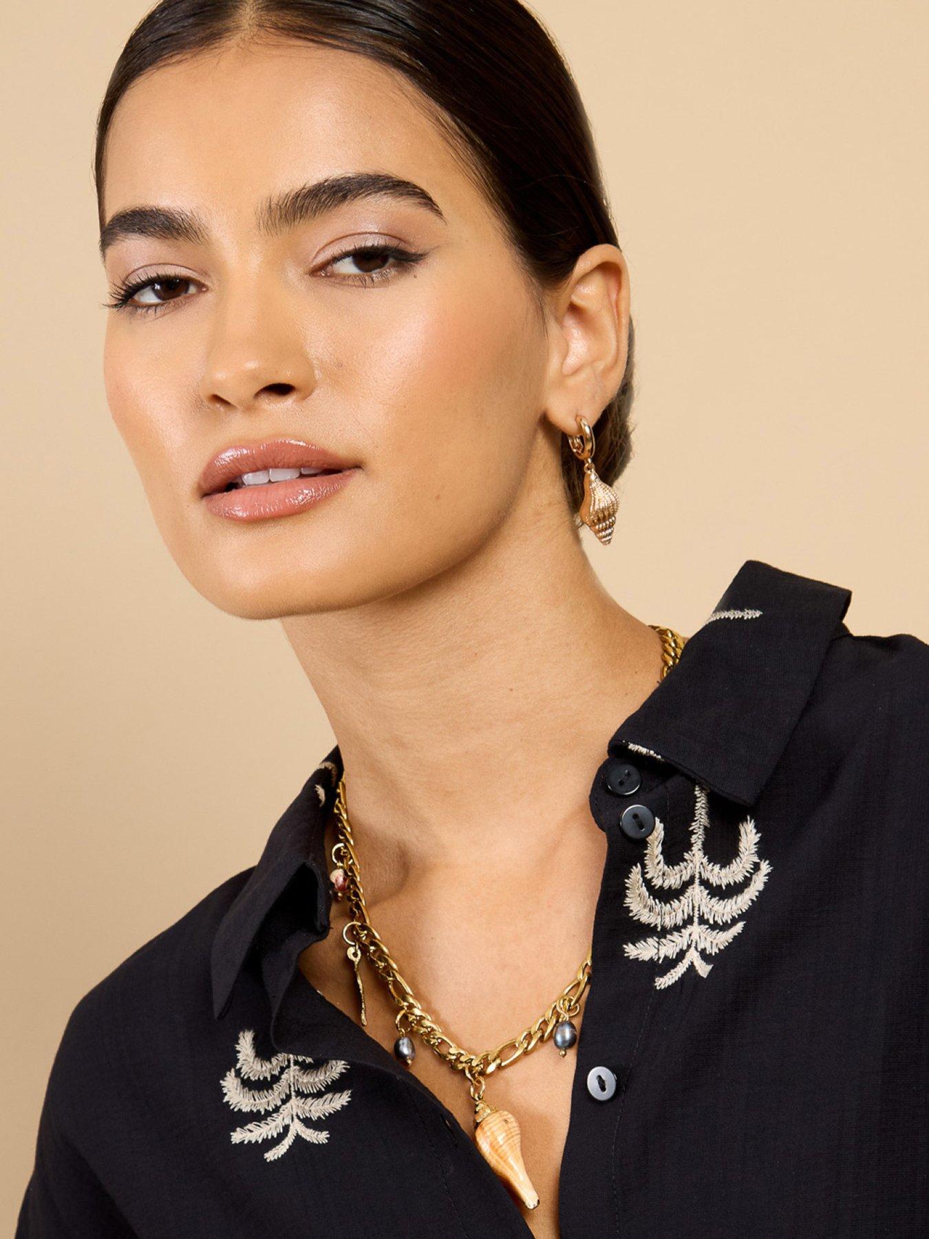 Image 4 of 5 of Little Mistress Embroidered Shirt - Black