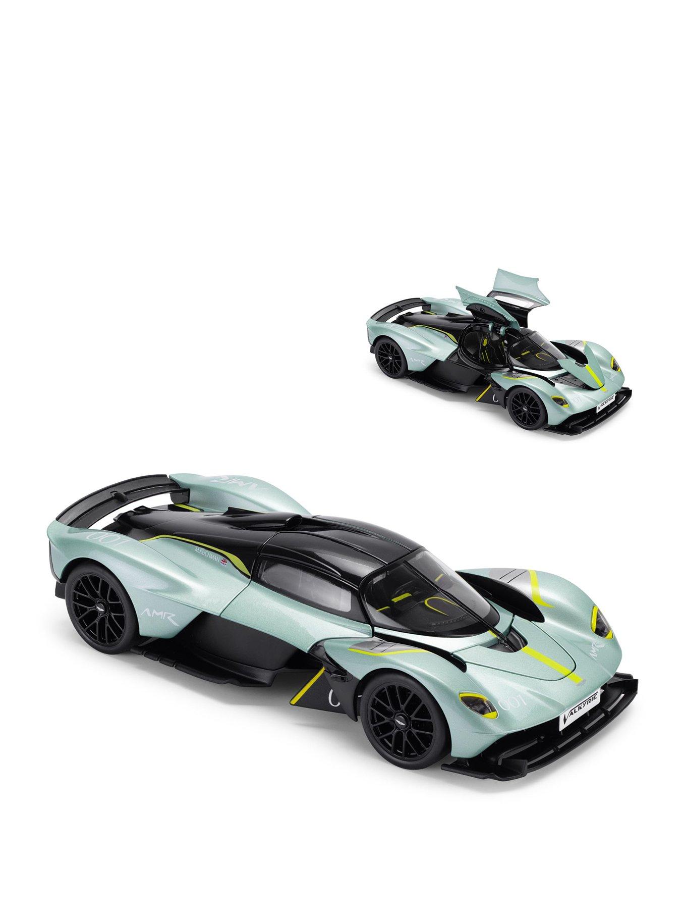 die-cast-118-scale-aston-martin-valkyrie-appletree-green