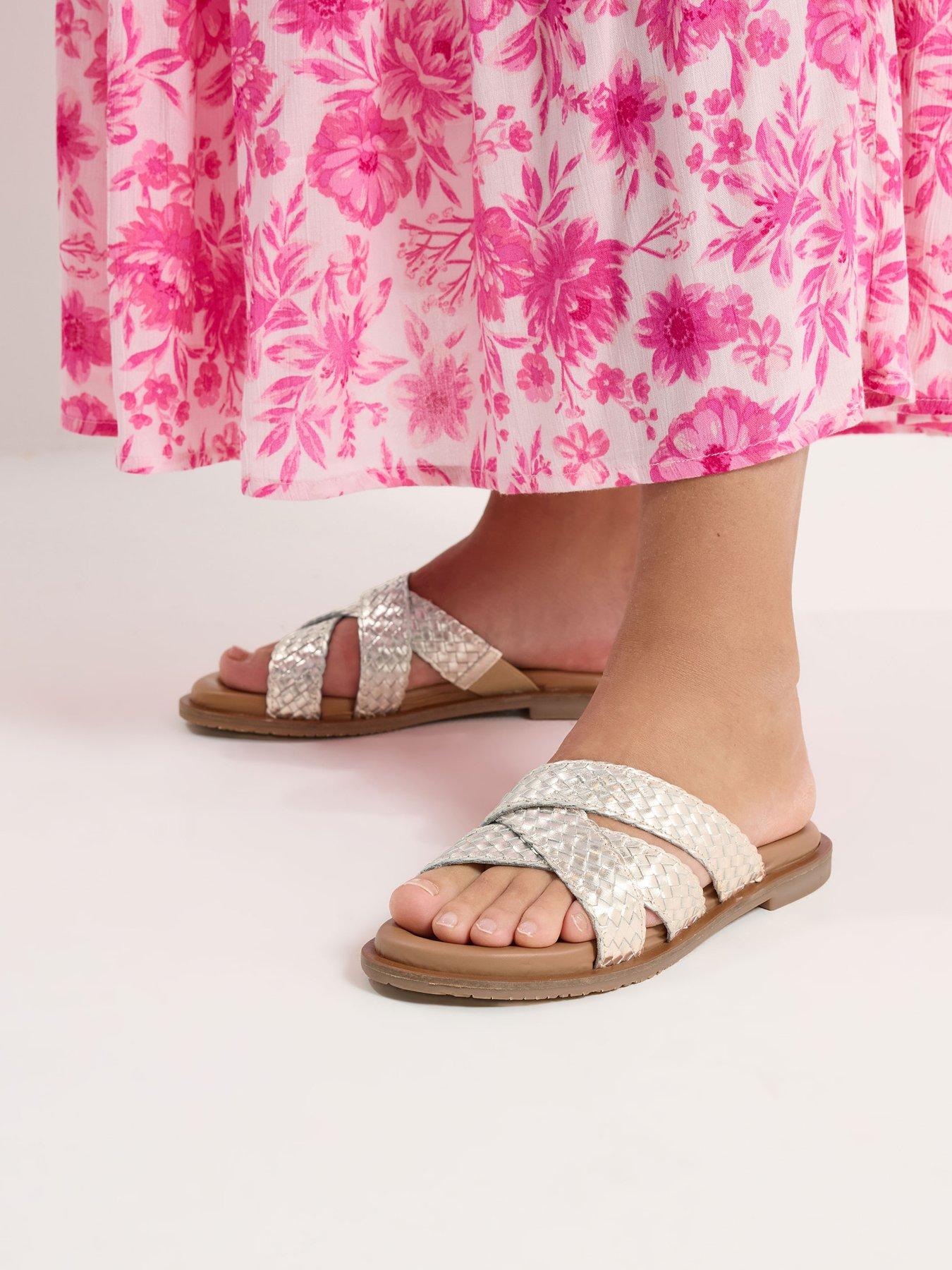 Yours Curve Woven Cross Over Sandals In Wide Fit - Gold