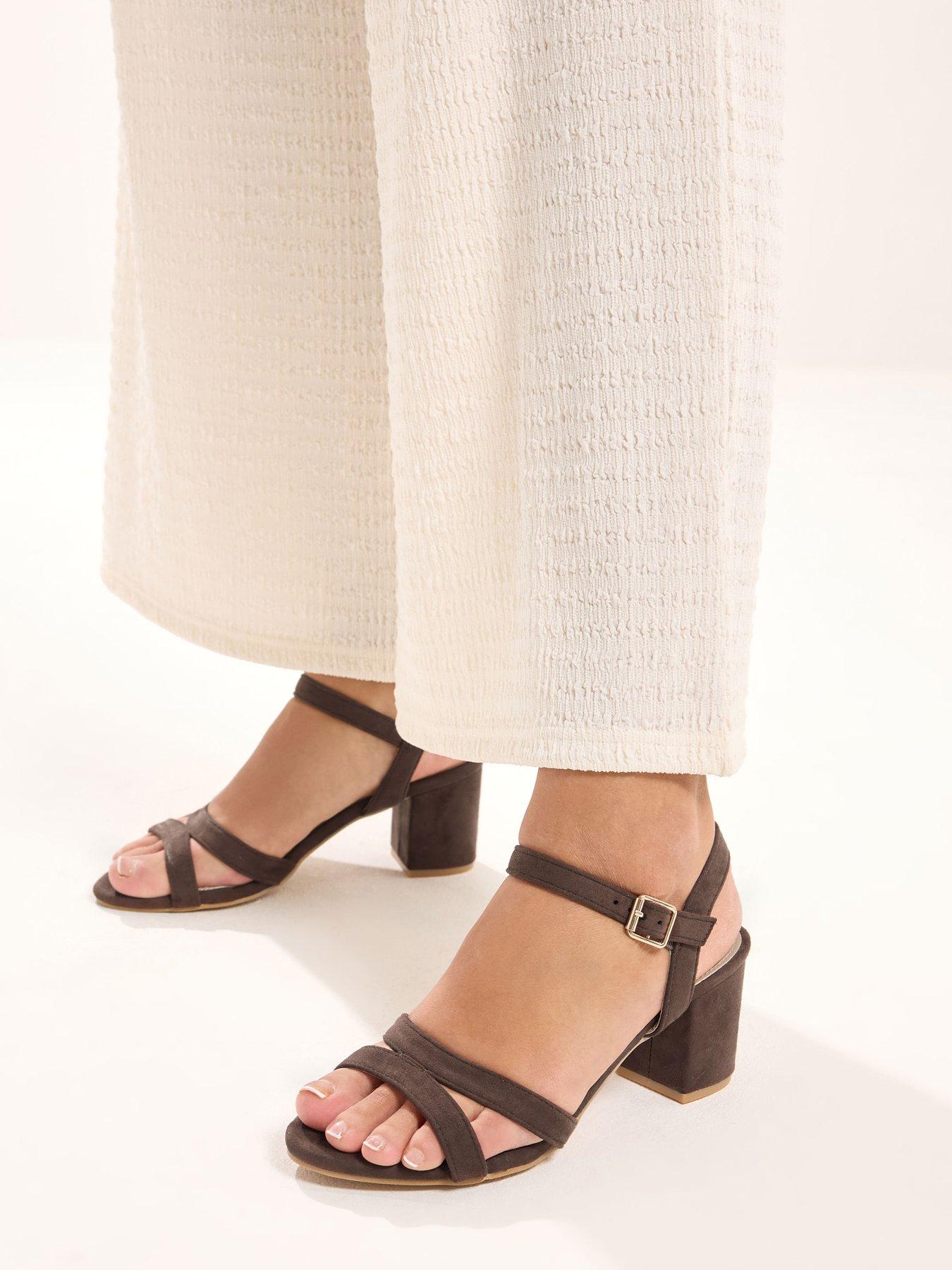 Image 4 of 4 of Yours Curve Wide Fit Mid Block Almond Toe - Brown