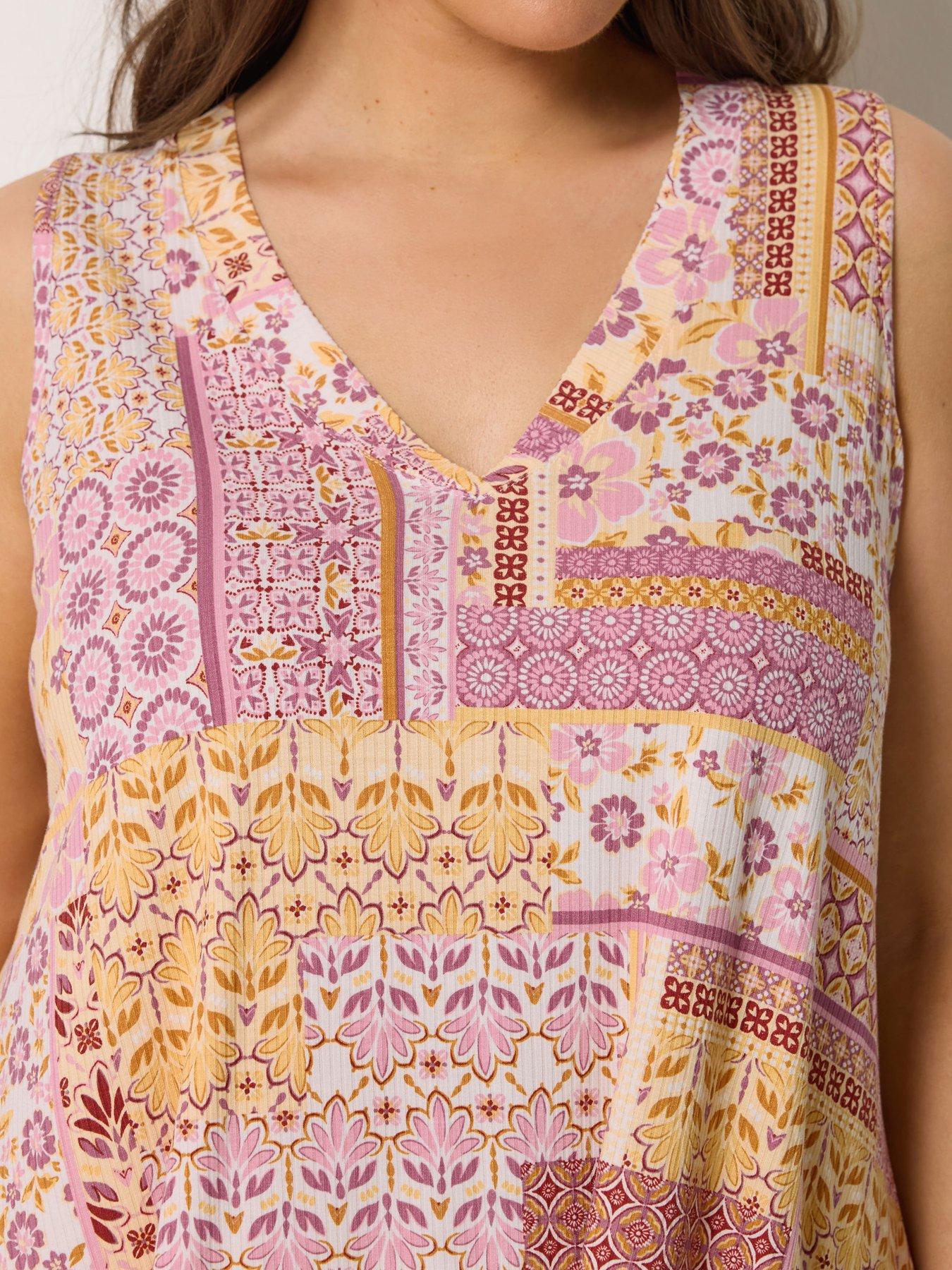 image of yours-curve-rib-swing-printed-vest
