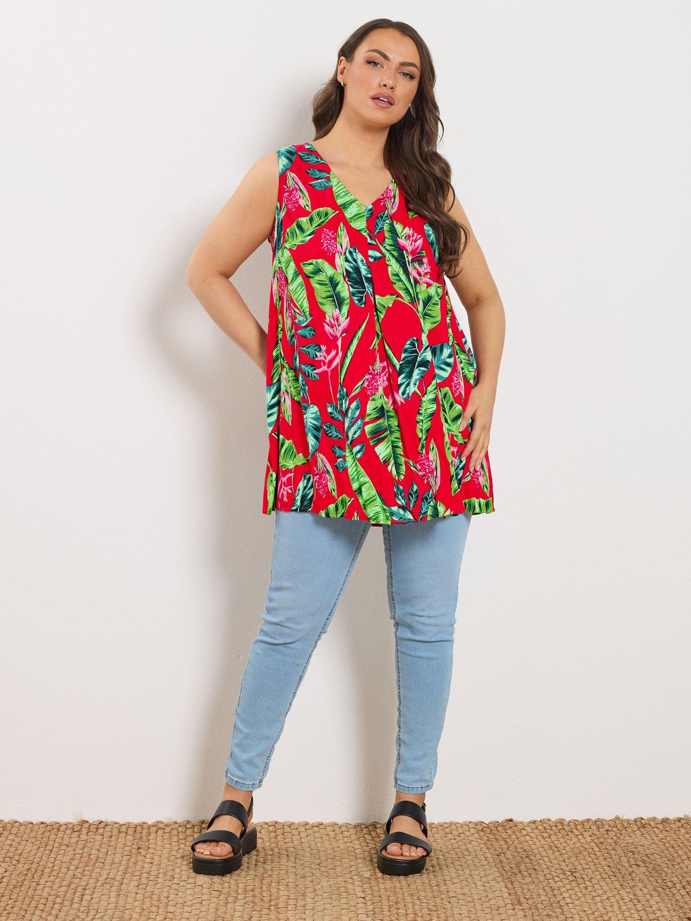 Image 3 of 5 of Yours Curve Pleat Front Vest Top - Red