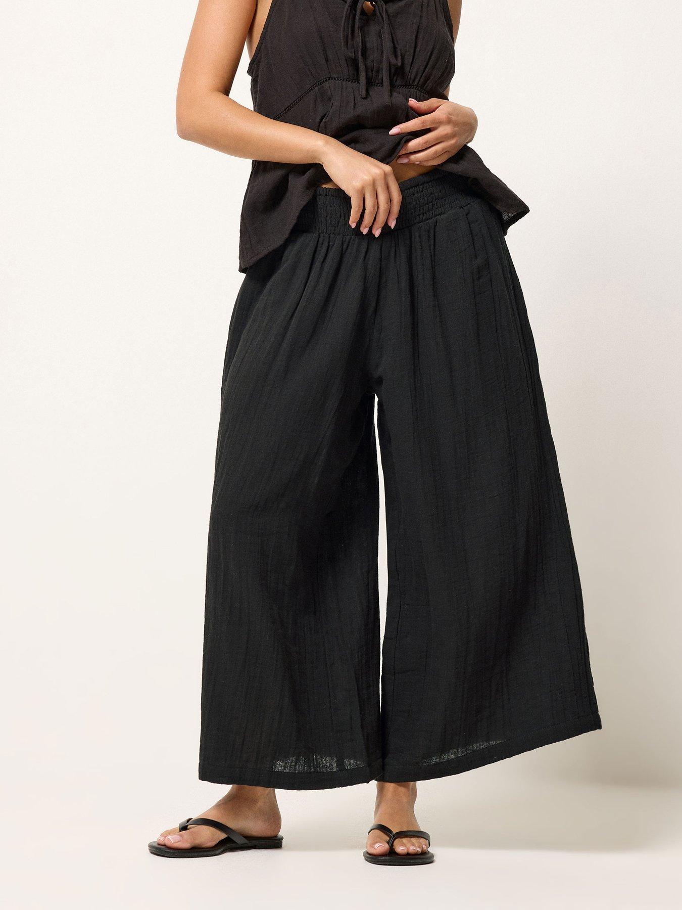 pixiegirl-petite-cheesecloth-wide-leg-crop-culotte-black