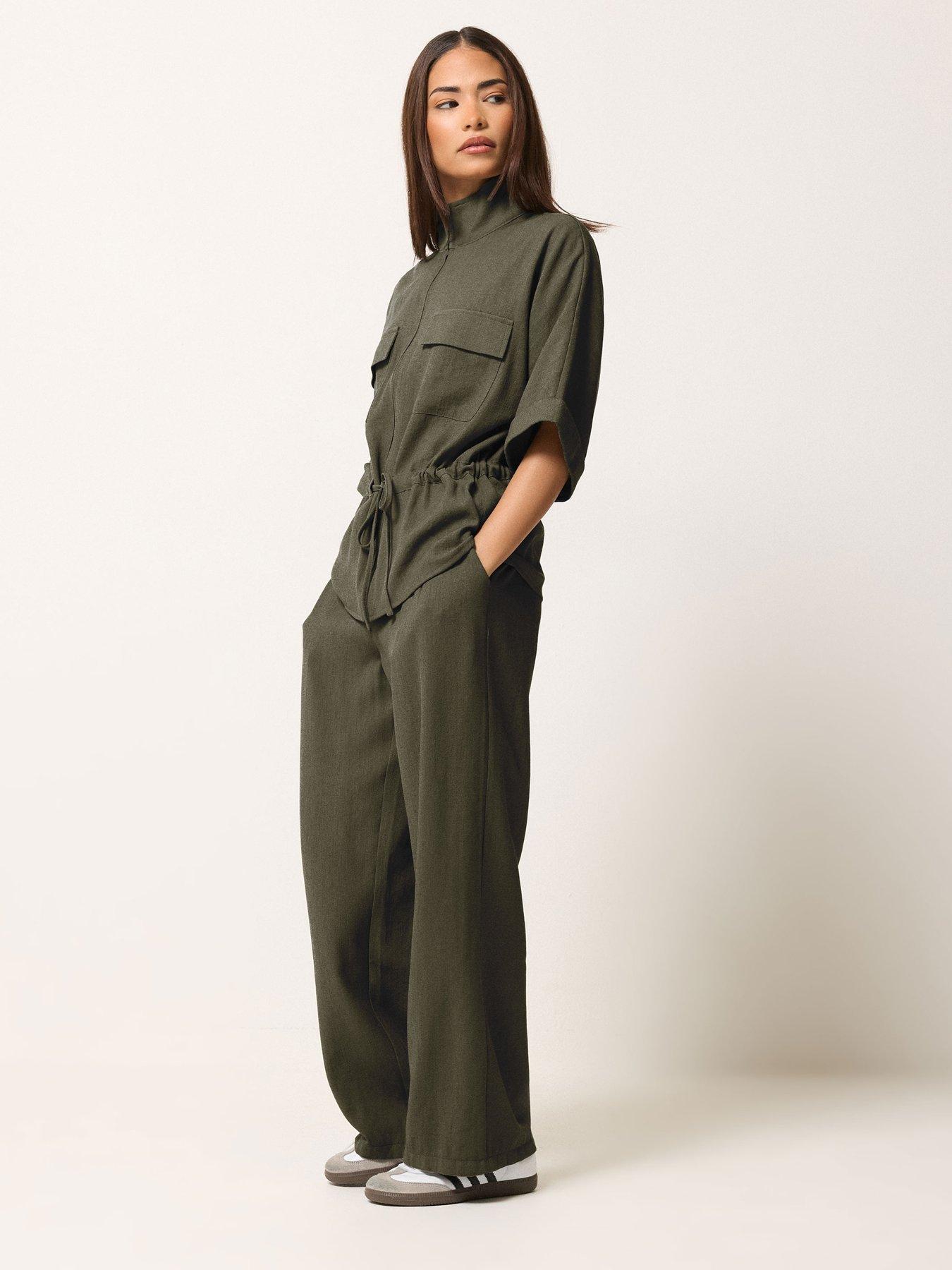 Image 3 of 5 of PixieGirl Petite Linen Look Wide Leg Trousers - Green
