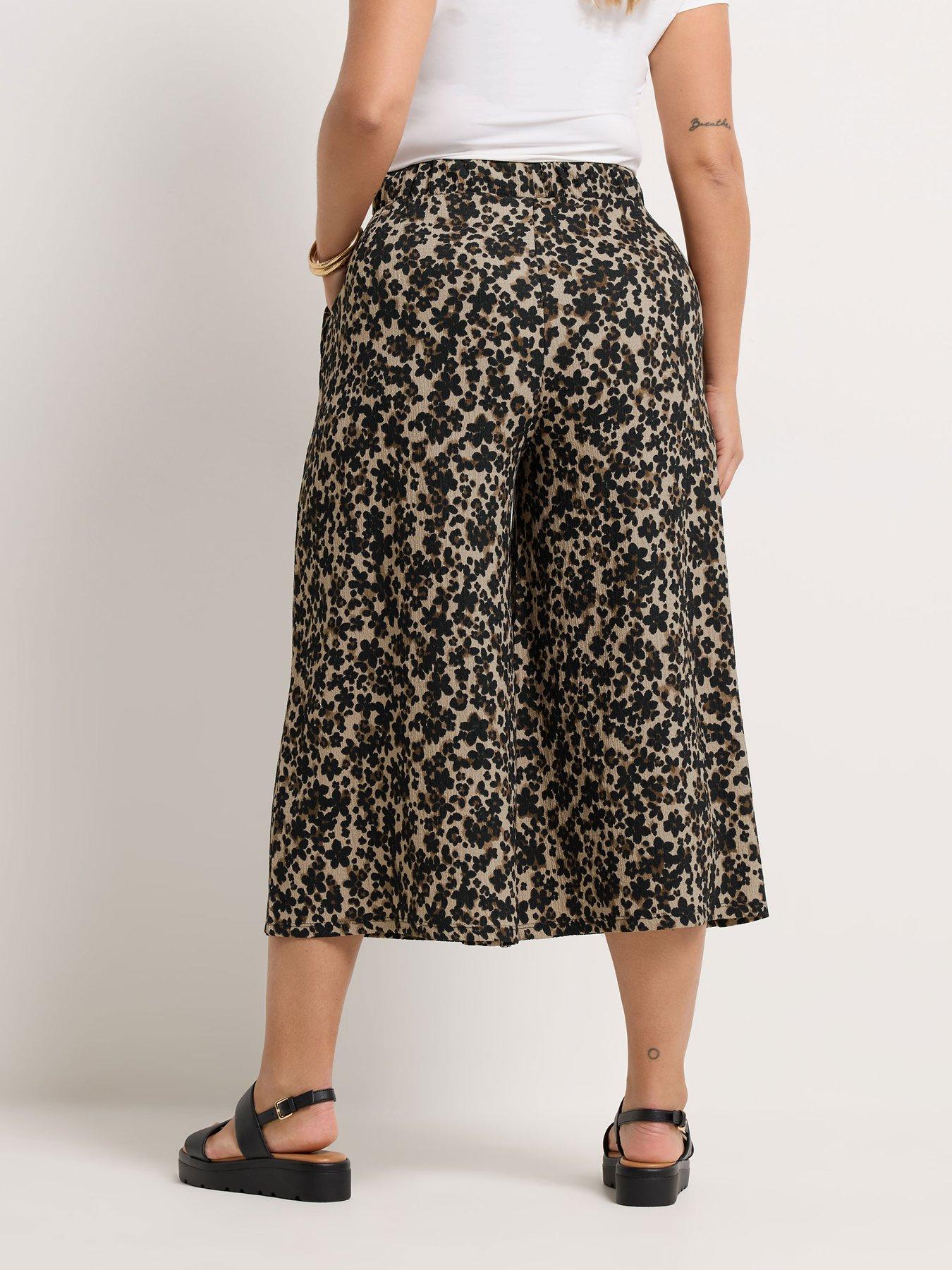 stillFront image of yours-curve-leopard-printed-jersey-culottes-brown