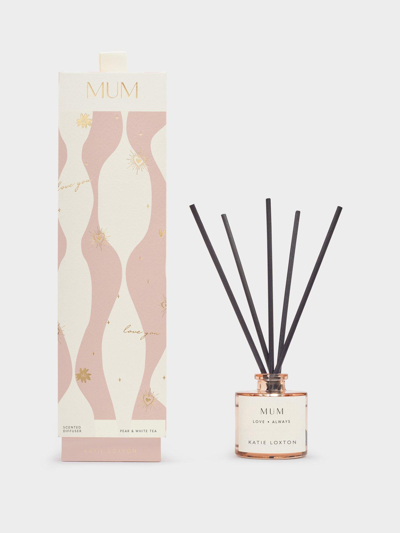 Katie Loxton SENTIMENT REED DIFFUSER | MUM | English Pear and White Tea | 8.2cm x 6.4cm x 6.4cm