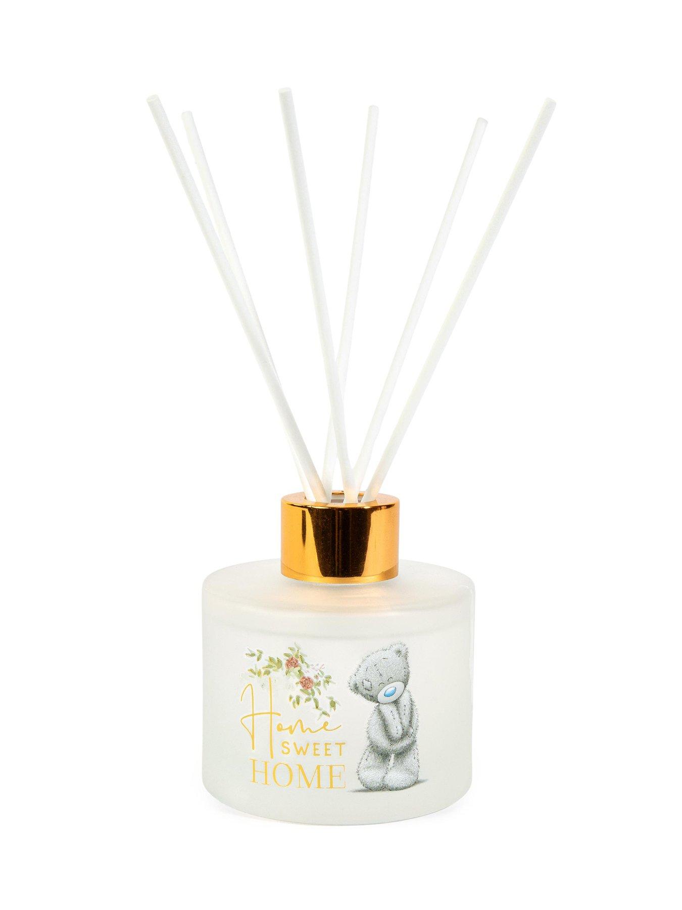  image of me-to-you-diffuser-and-candle-2025