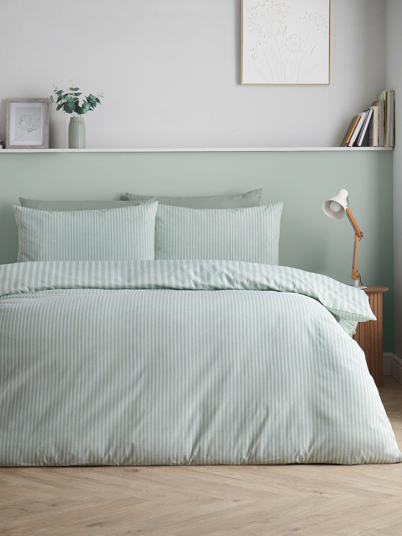 Image 4 of 6 of Catherine Lansfield Epping Textured Stripe Green Duvet Set