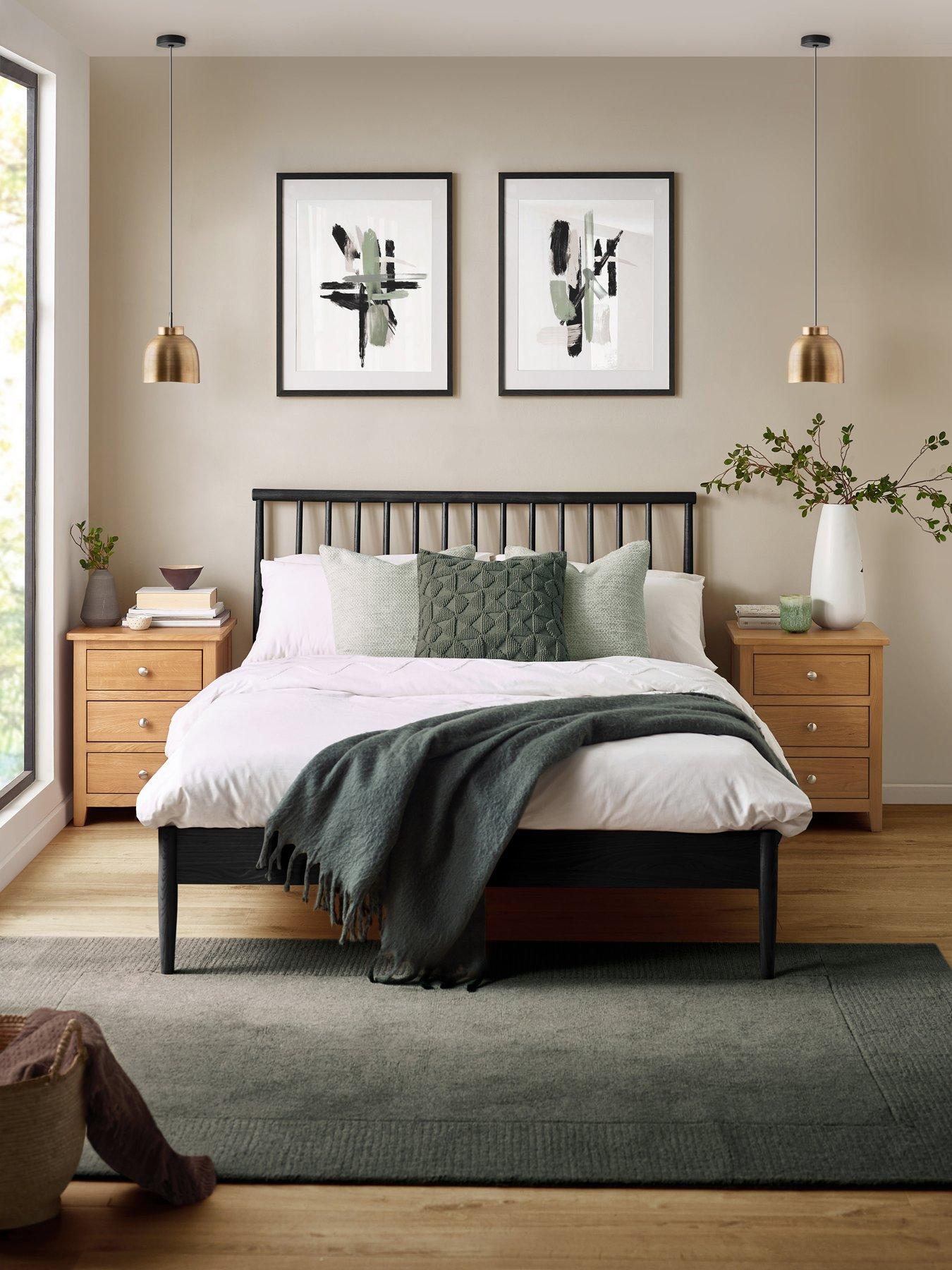 Image 1 of 6 of Julian Bowen Belton Black Spindle Bed