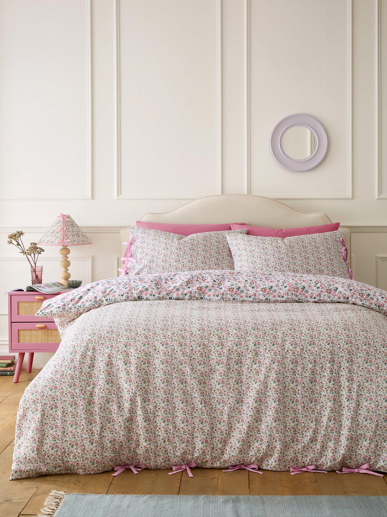 Image 3 of 7 of Cath Kidston Pearly Queen Ditsy Pink 100% Cotton Duvet Set