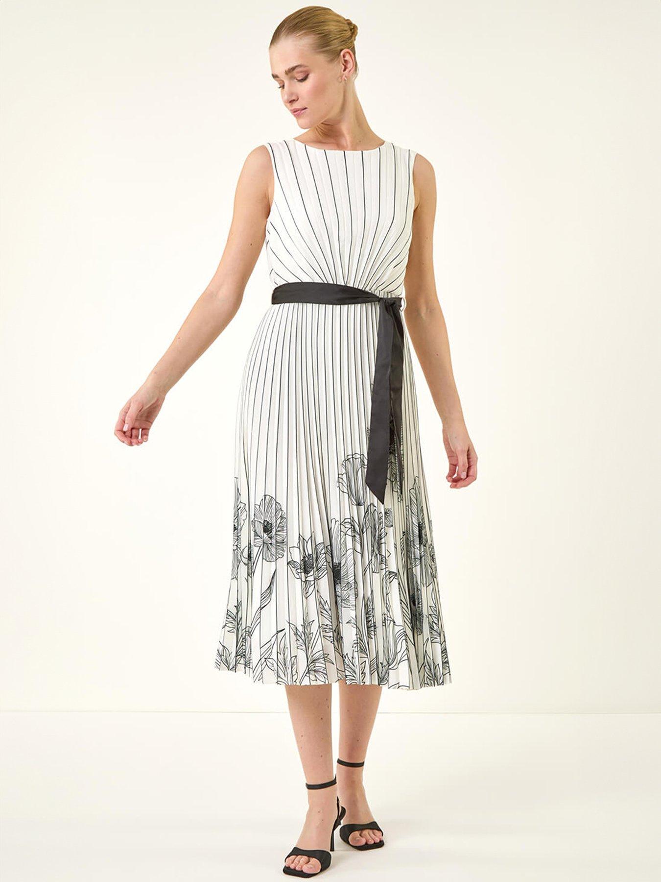 Image 5 of 5 of Roman Border Print Pleated Midi Dress
