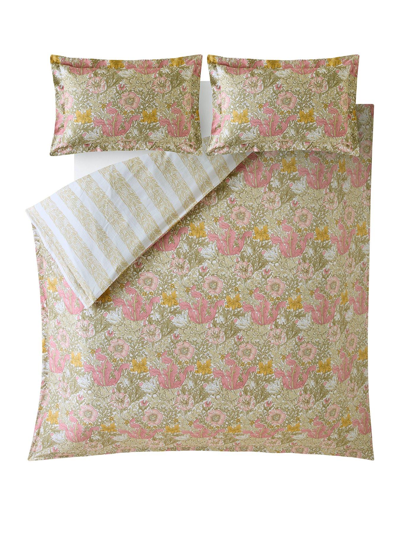stillFront image of william-morris-at-home-compton-quilt-set