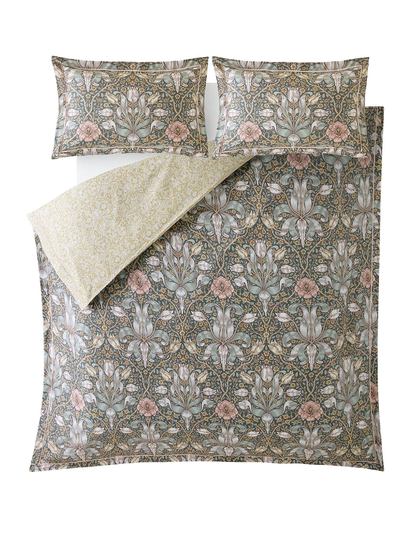  image of william-morris-at-home-spring-thicket-quilt-set