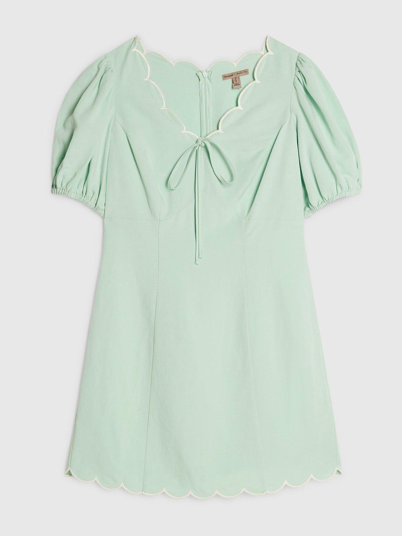 Image 5 of 6 of River Island Scallop Trim V Neck Dress - Green