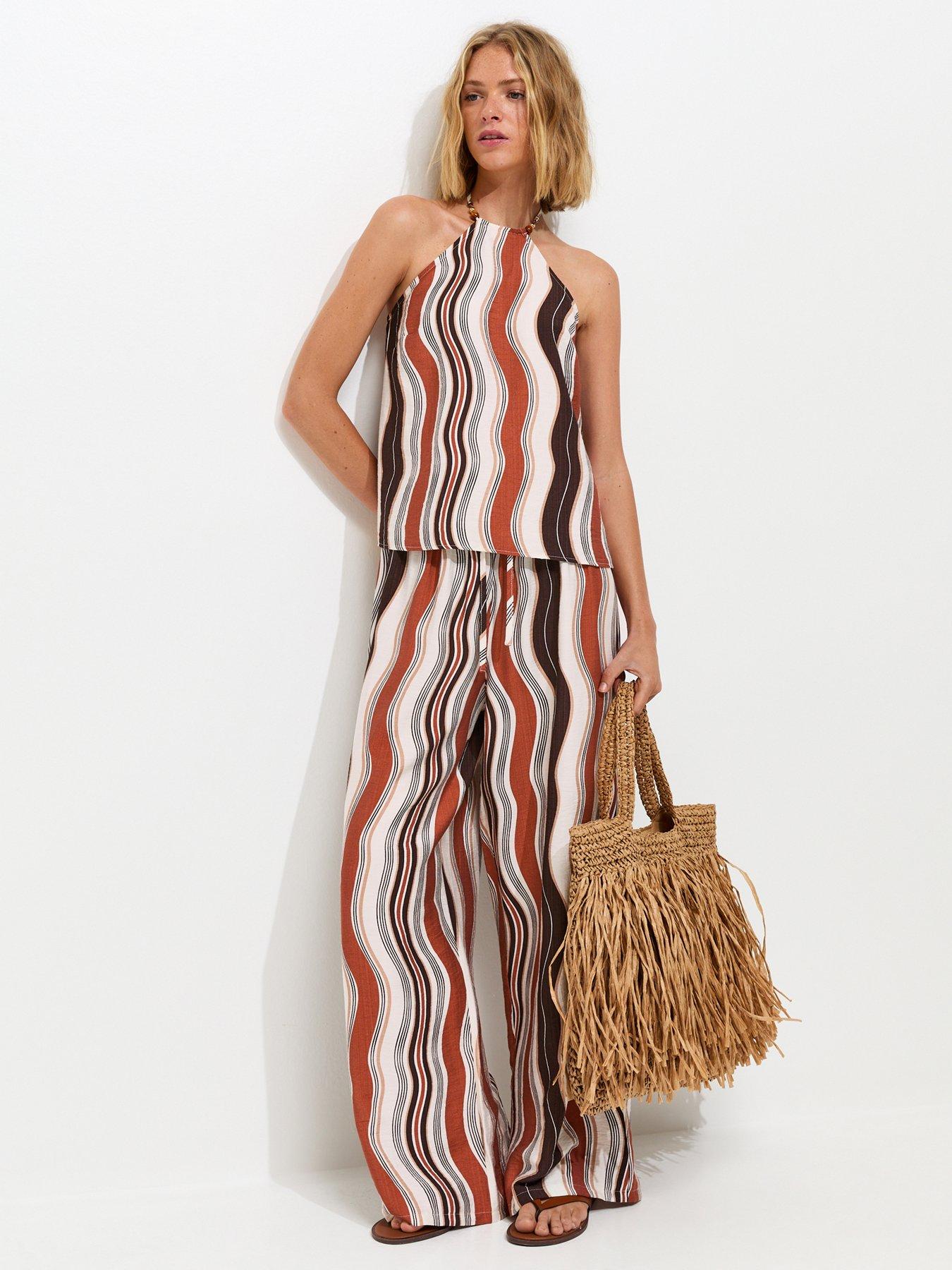 New Look Soft Touch Wavy Halter Top - Brown