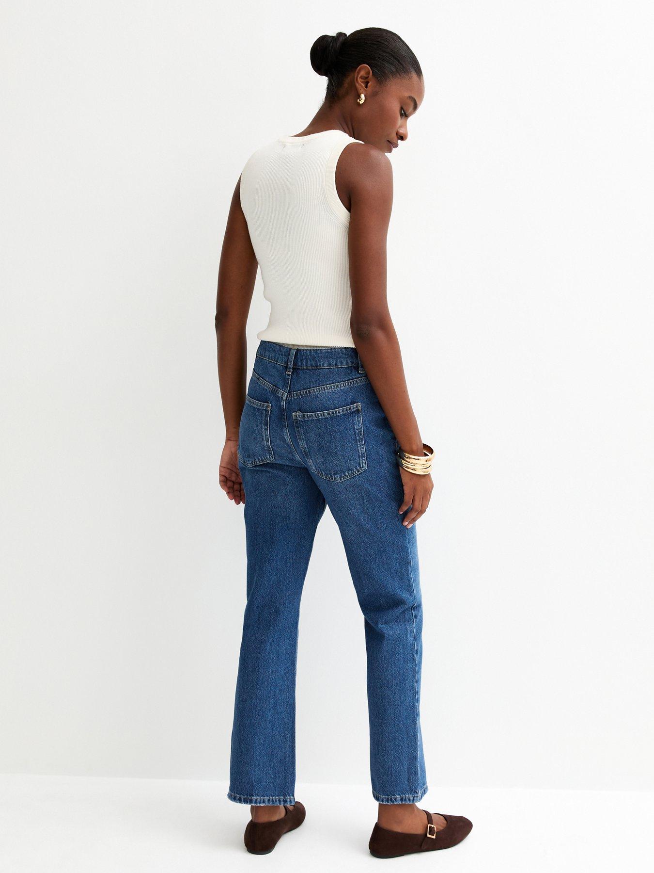 Image 2 of 7 of New Look Anica Straight Leg Jeans - Blue