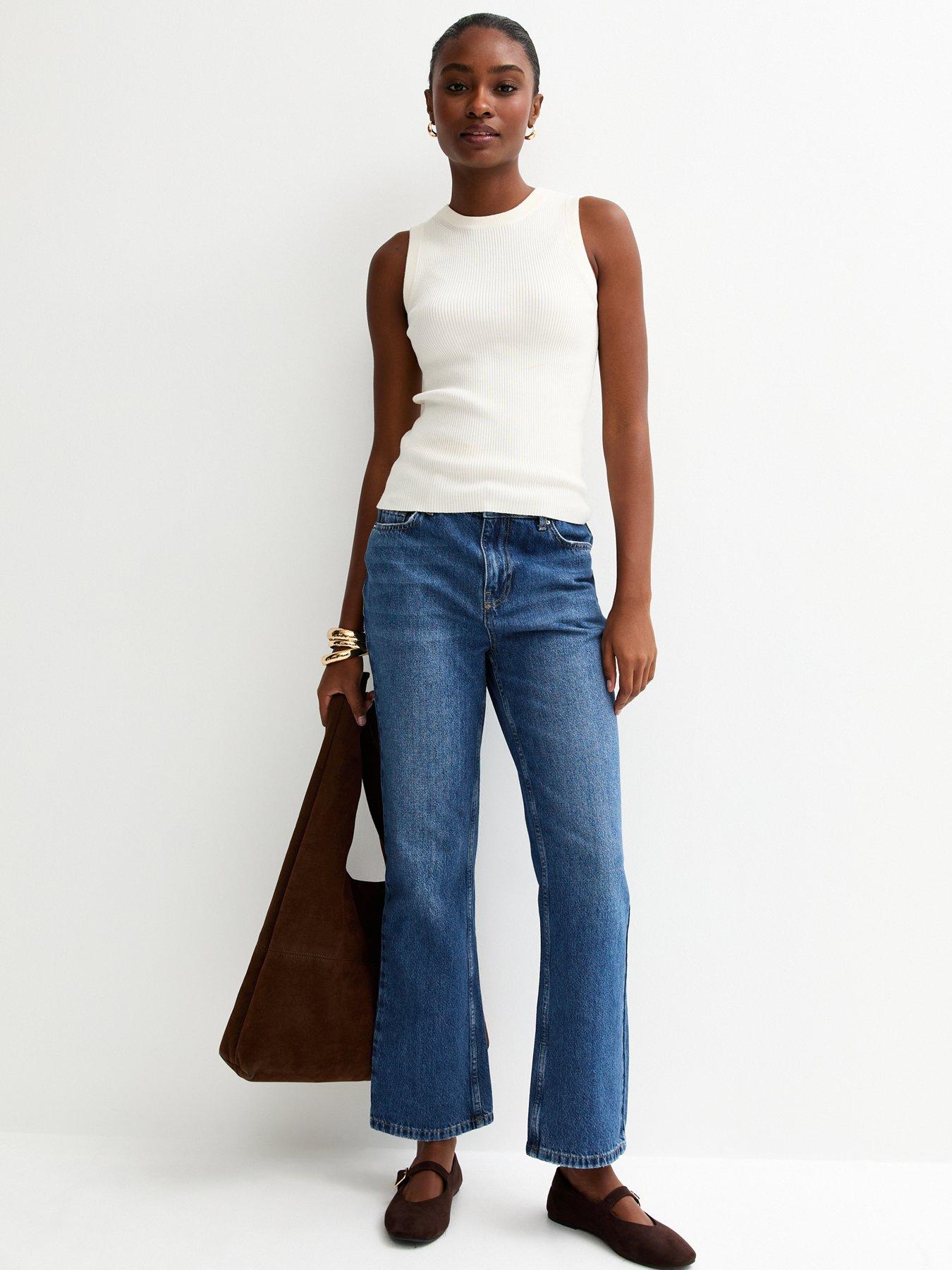 Image 3 of 7 of New Look Anica Straight Leg Jeans - Blue