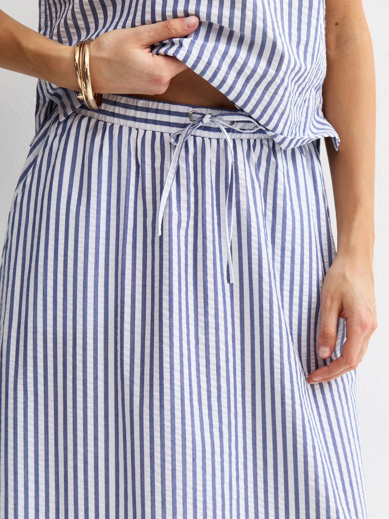 Image 4 of 5 of New Look Striped Cotton Seersucker Circle Maxi Skirt - Blue
