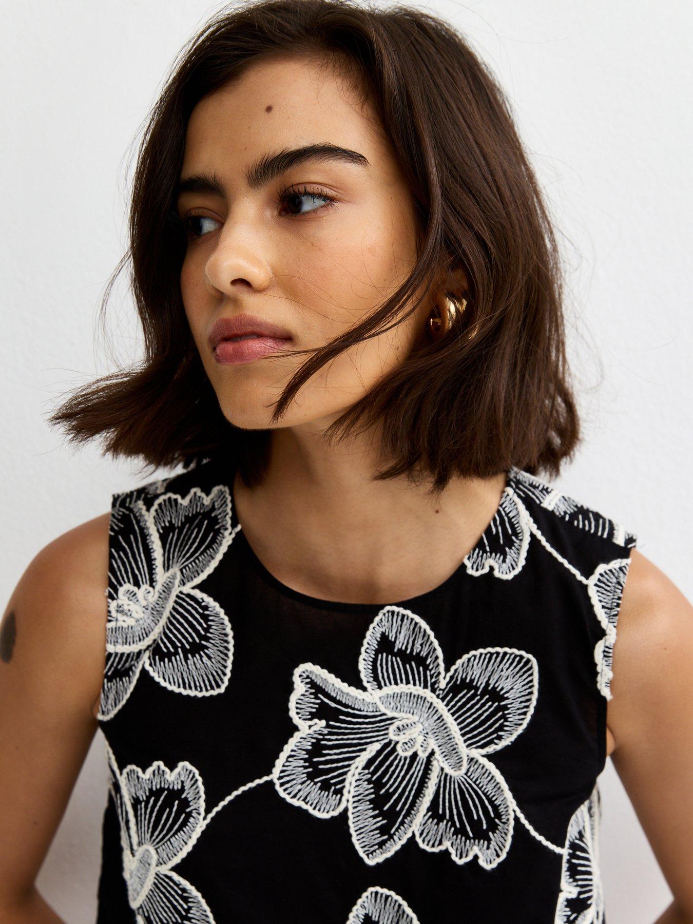 Image 6 of 7 of New Look K St Caitlin Cornelli Sl Shell
