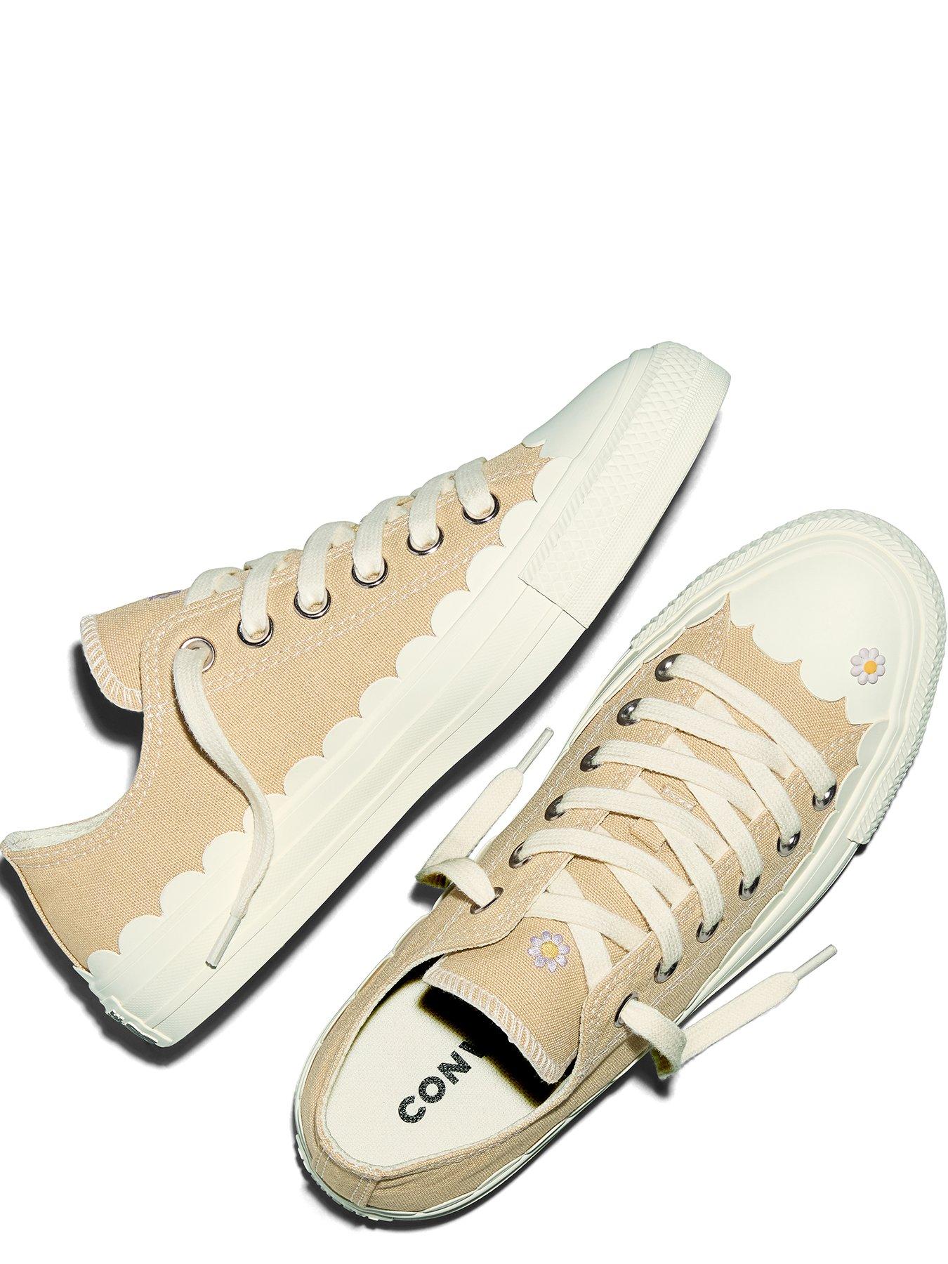 Image 4 of 6 of Converse Womens Chuck Taylor All Star Ox - Cream
