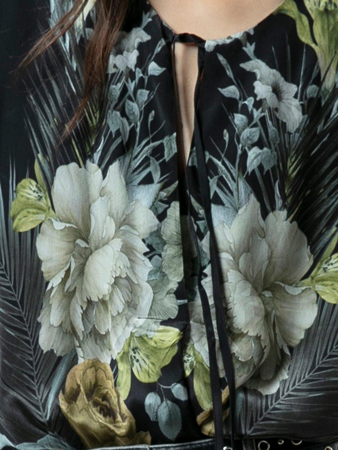Image 5 of 5 of Religion Taylor Loose Blouse