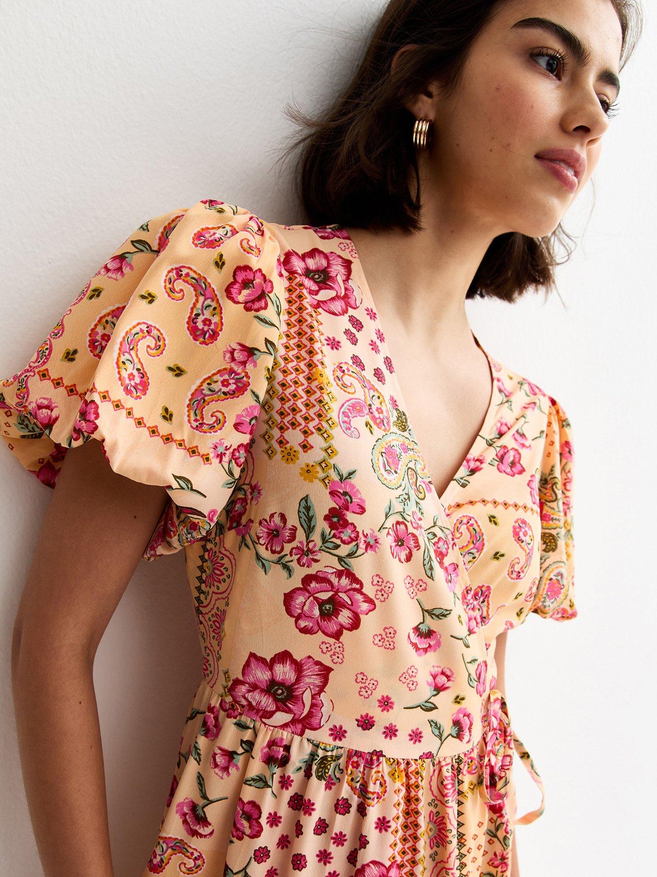 Image 4 of 5 of New Look Crepe Patch Print Wrap Midi Dress - Pink