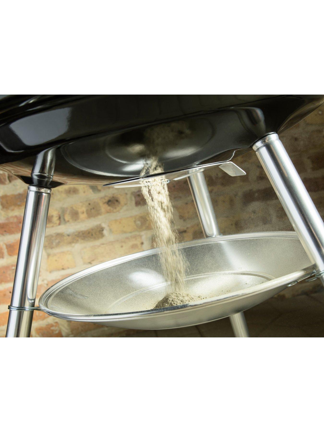 Image 4 of 5 of Weber Compact Kettle 47 cm charcoal BBQ