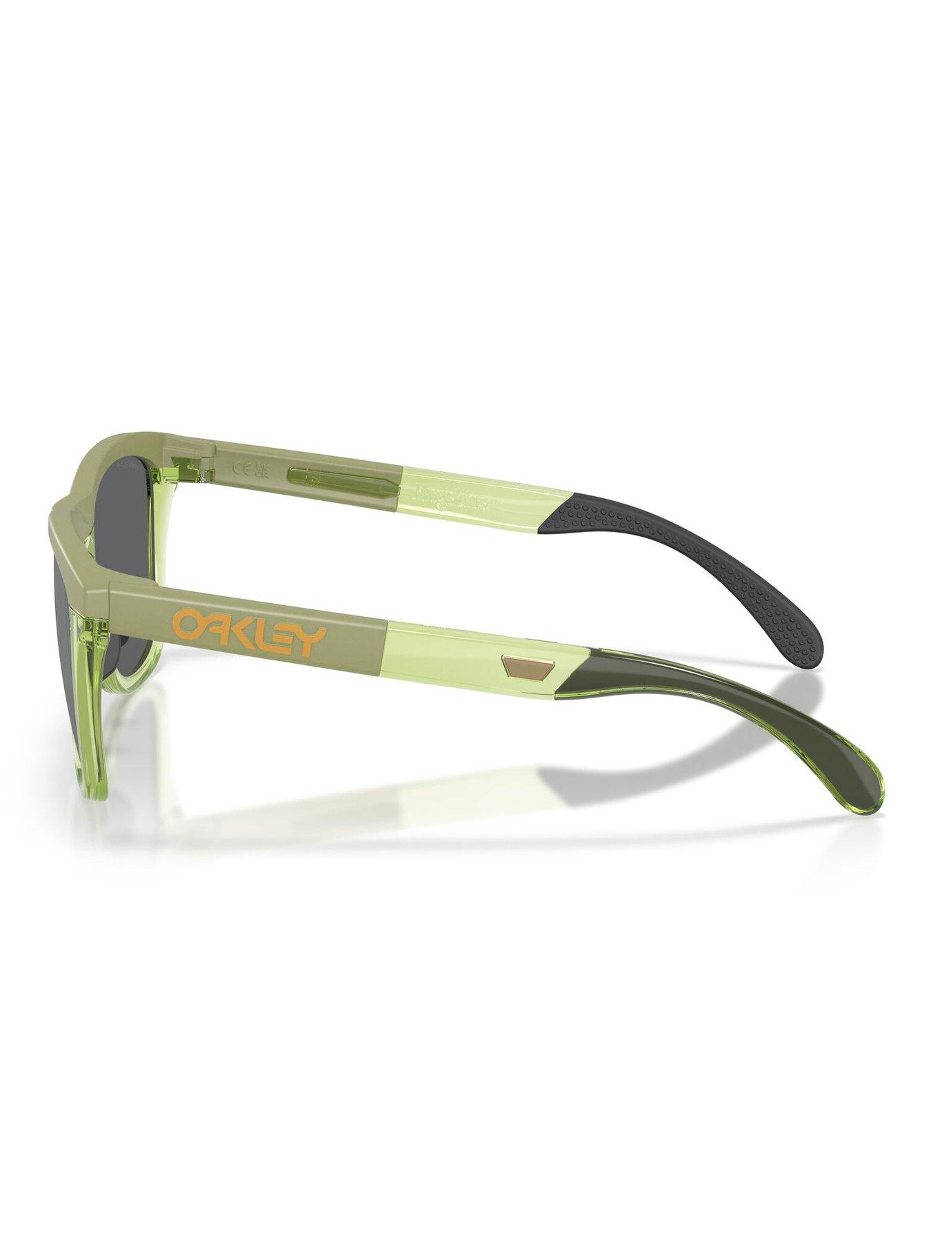 Image 2 of 5 of Oakley 0Oo9503 Round Sunglasses - Green