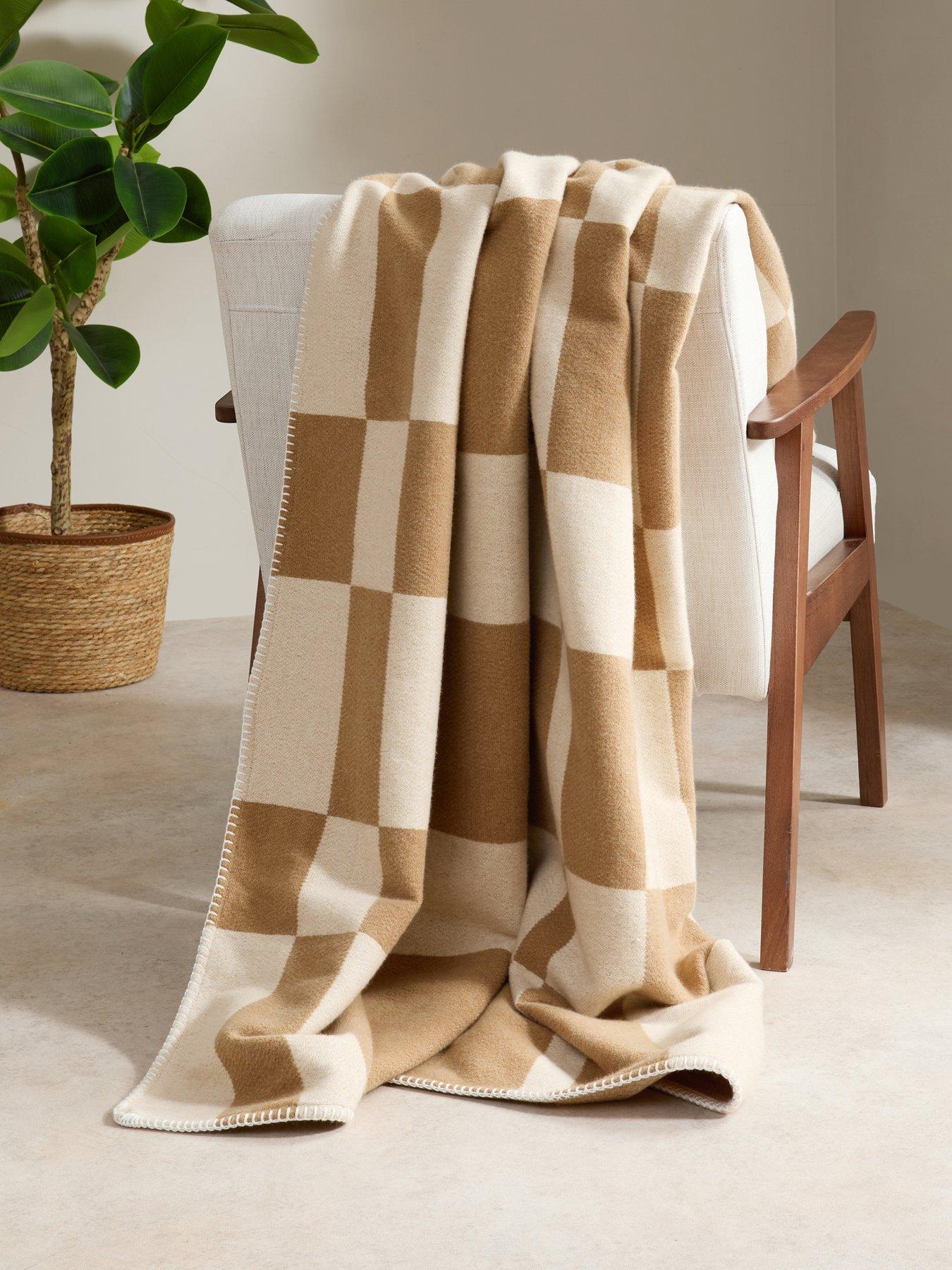 The Very Collection Checkerboard Knitted Throw