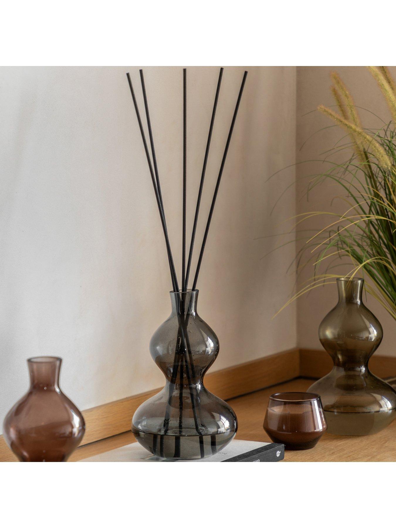  image of gallery-glass-diffuser-smoke-black-tea-bergamot-500ml