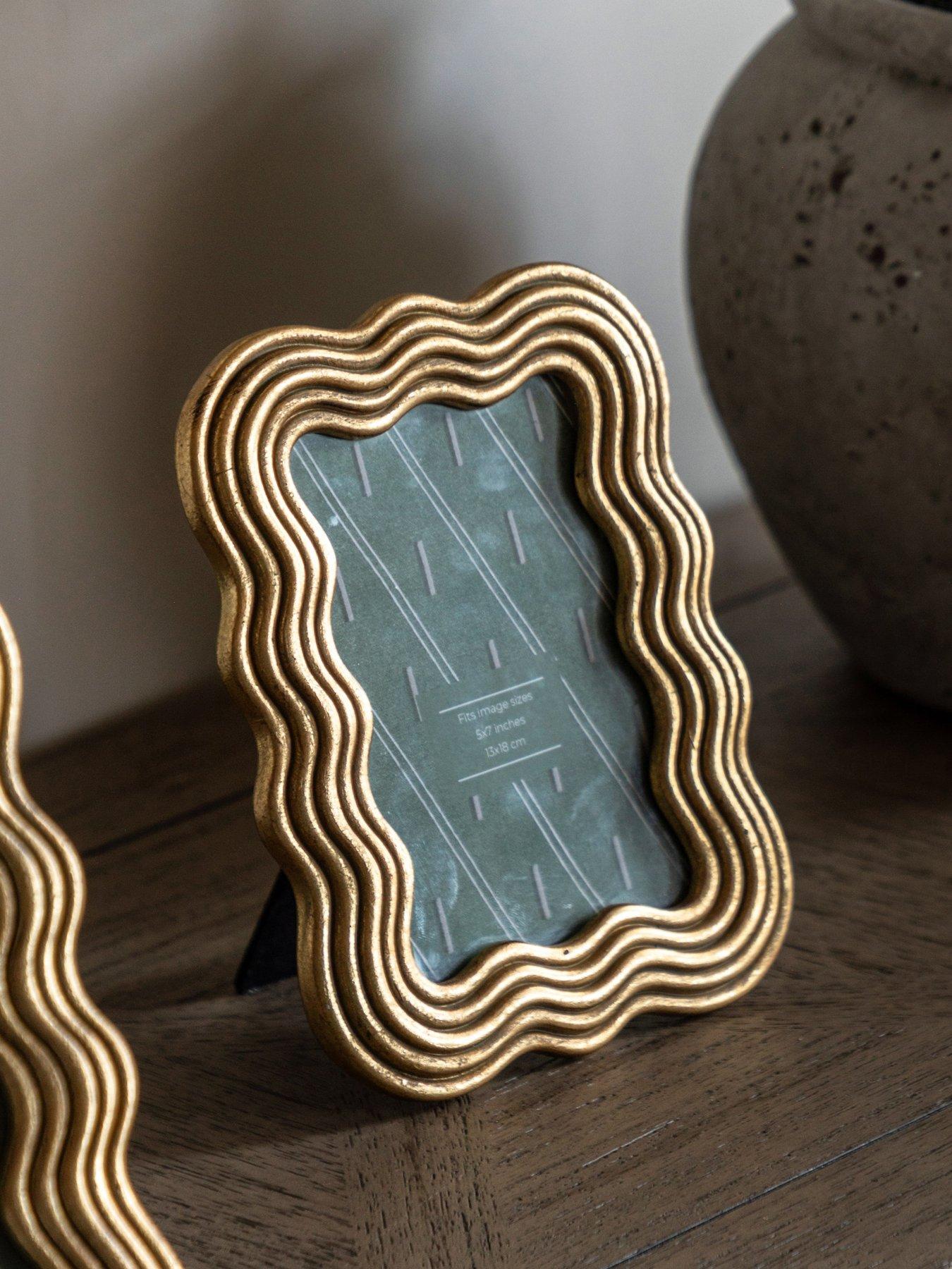 Gallery Direct 4x6 Gold Wavy Photo Frame