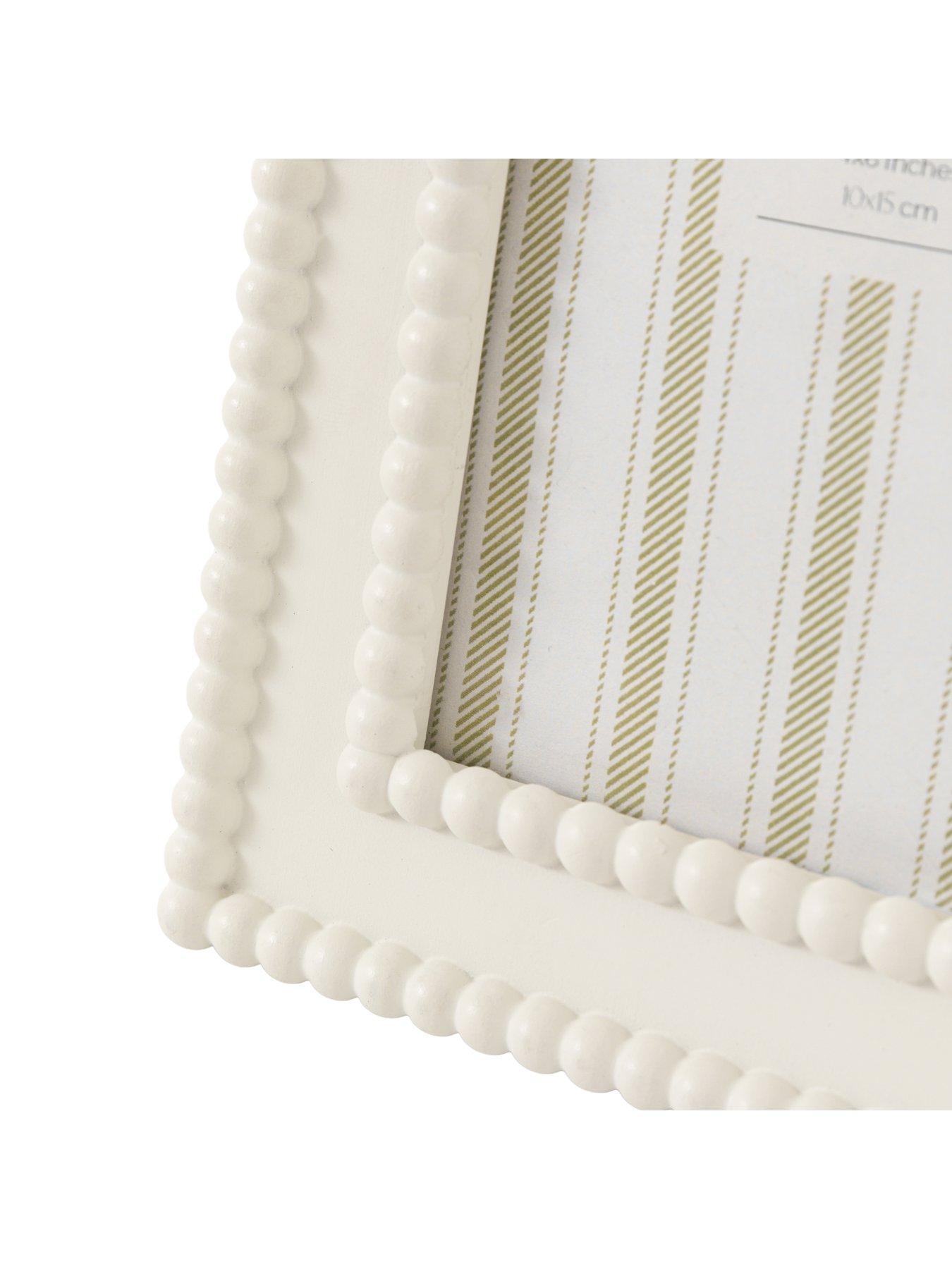 Image 4 of 4 of Gallery Direct 4x6 Beaded Photo Frame White