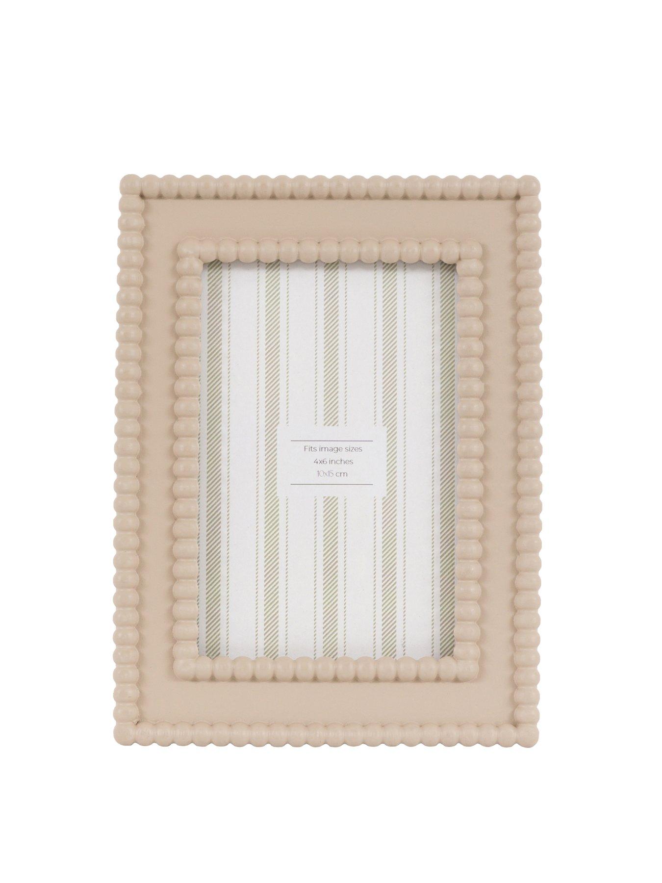 Gallery Direct 4x6 Beaded Photo Frame Mocha