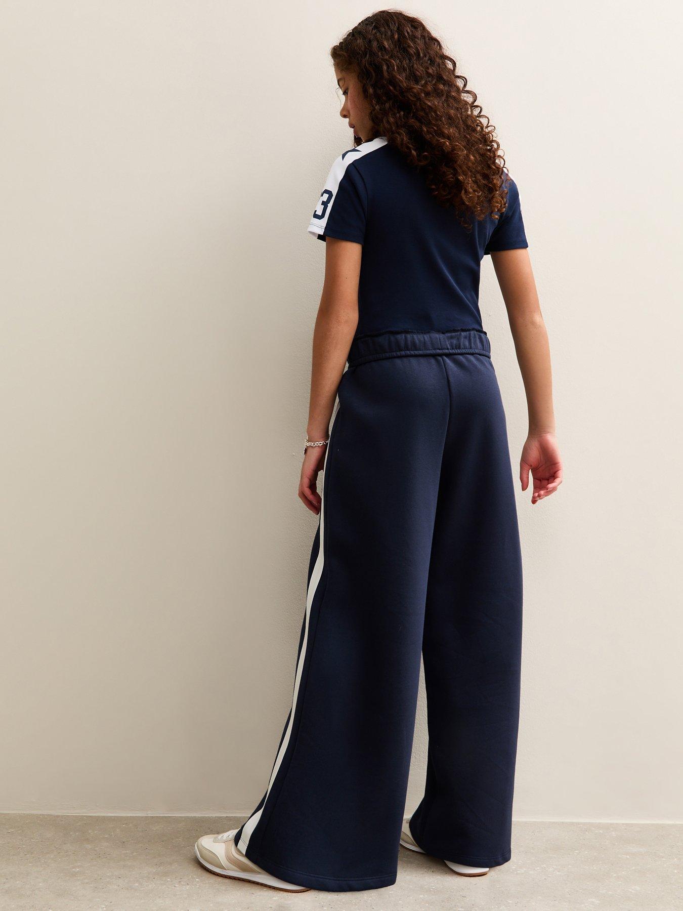 Image 2 of 5 of New Look 915 Girls Contrast Trim Super Wide Leg Joggers - Navy