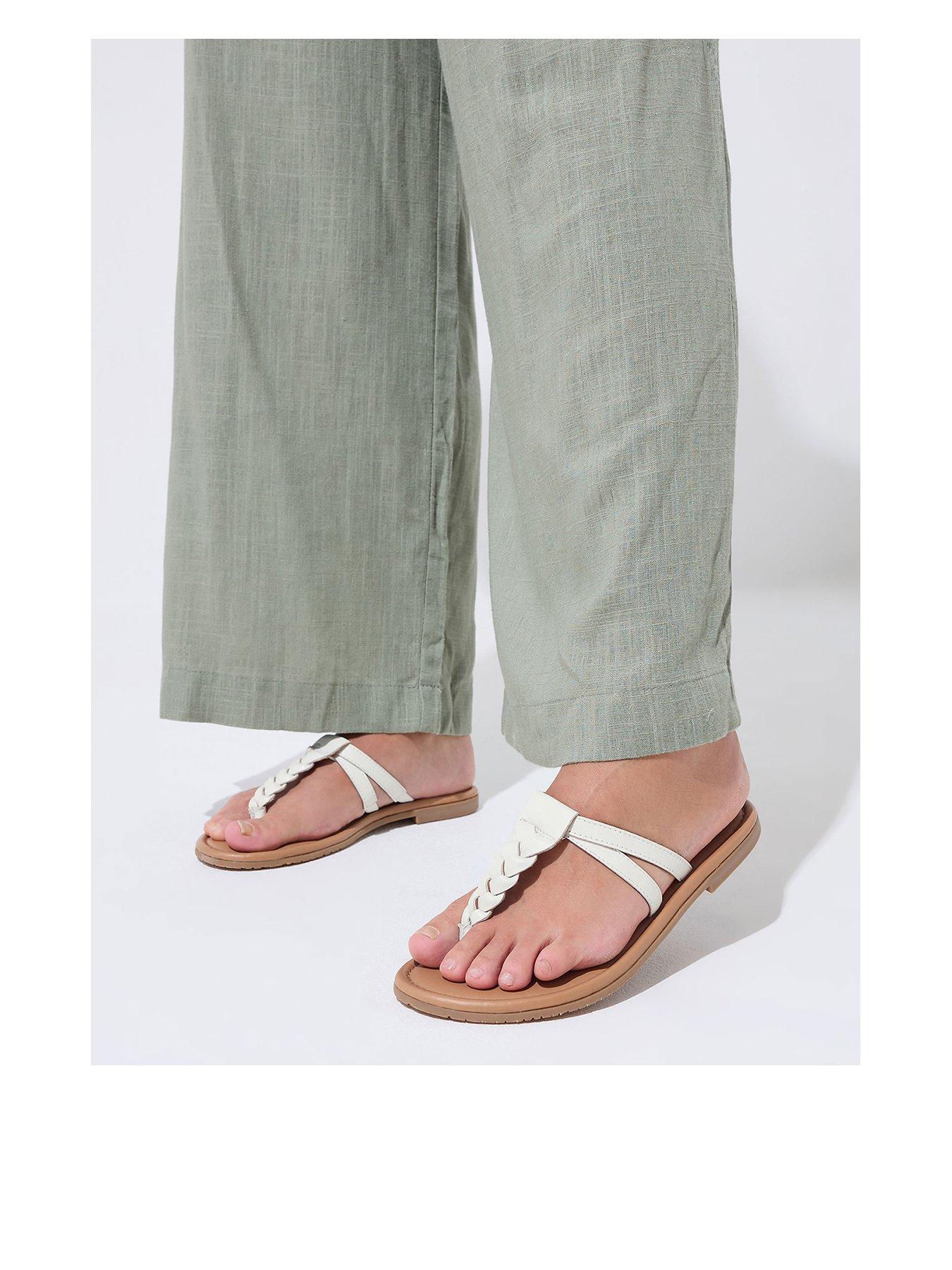 Yours Wide Fit Plaited Toe Sandals - White