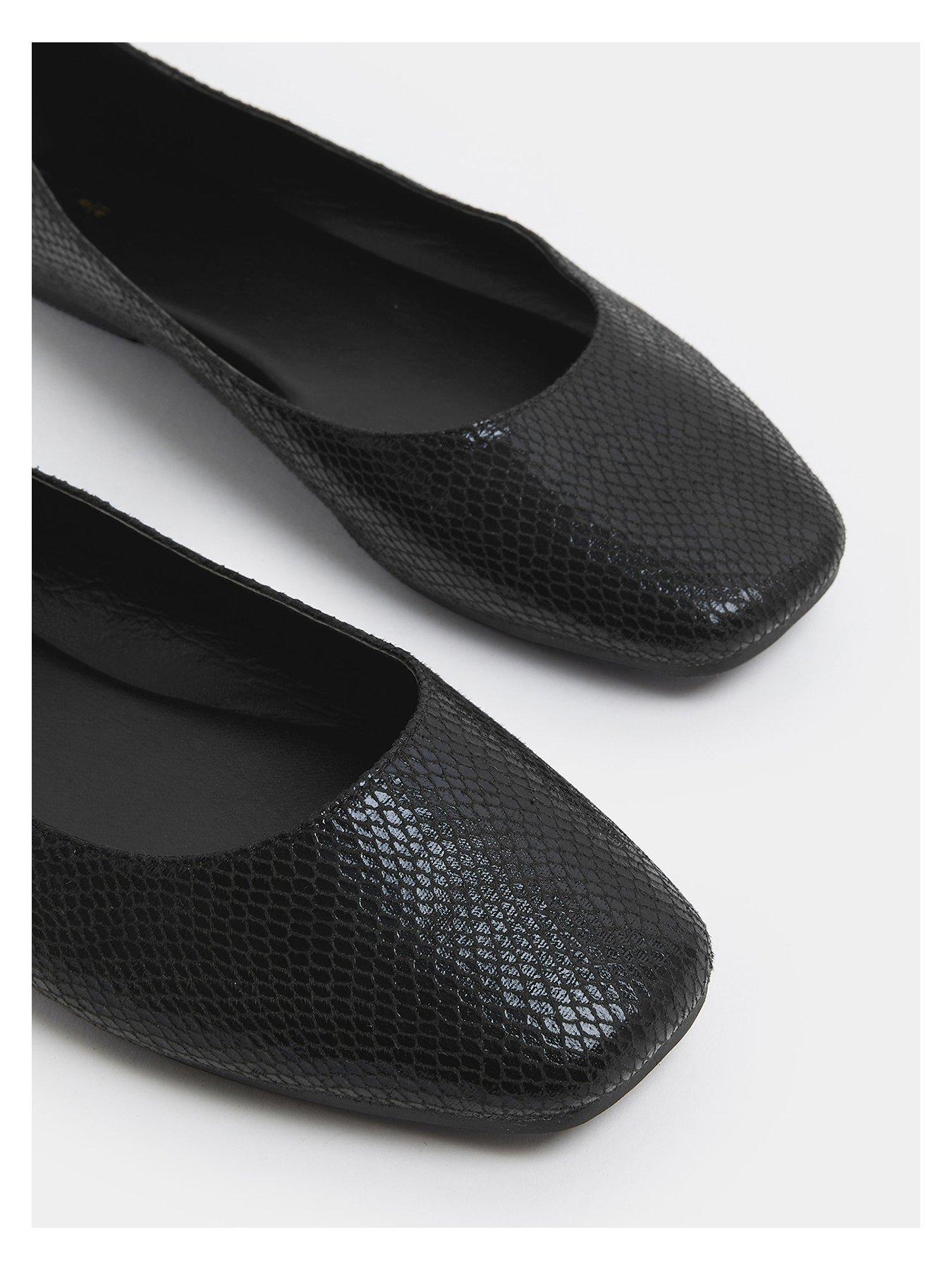 Image 4 of 4 of Yours Extra Wide Fit Square Toe Ballet Pump - Black