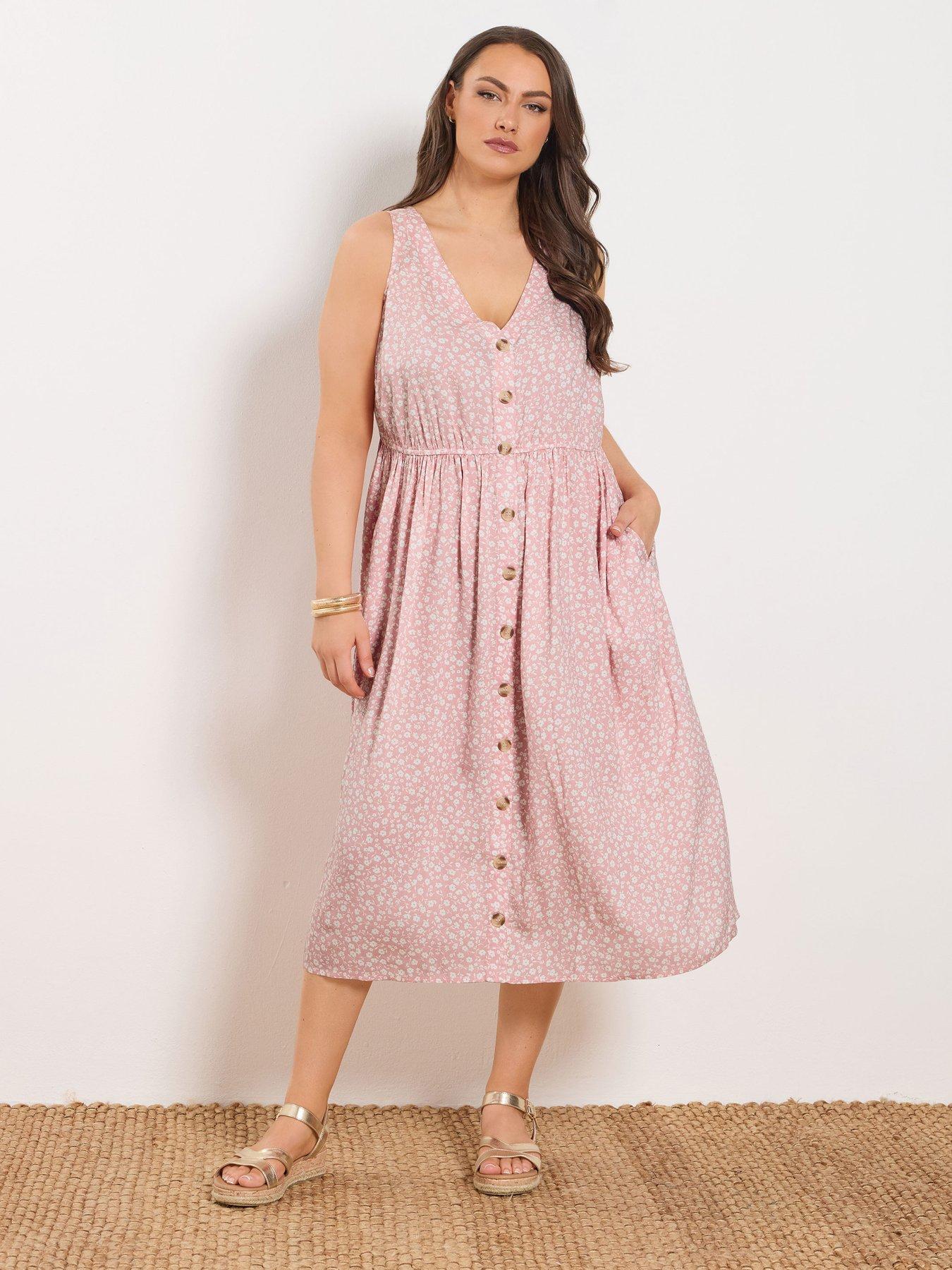 Image 4 of 6 of Yours Curve Ditsy Print Button Through Sundress - Pink