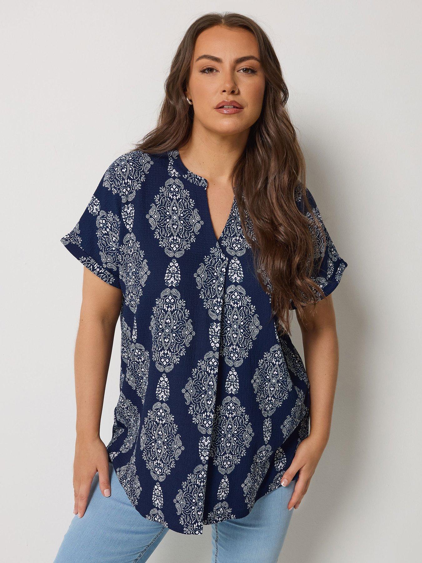 front image of yours-curve-pleat-front-textured-top-blue