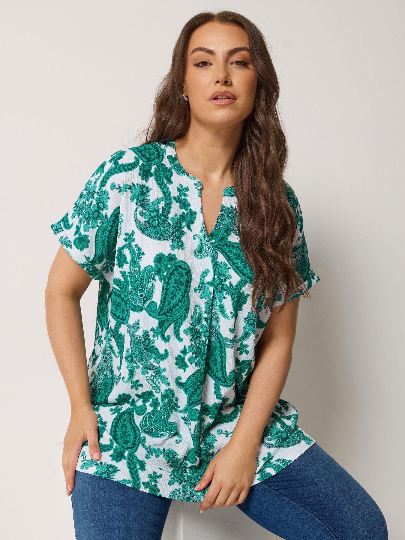 front image of yours-curve-pleat-front-textured-top