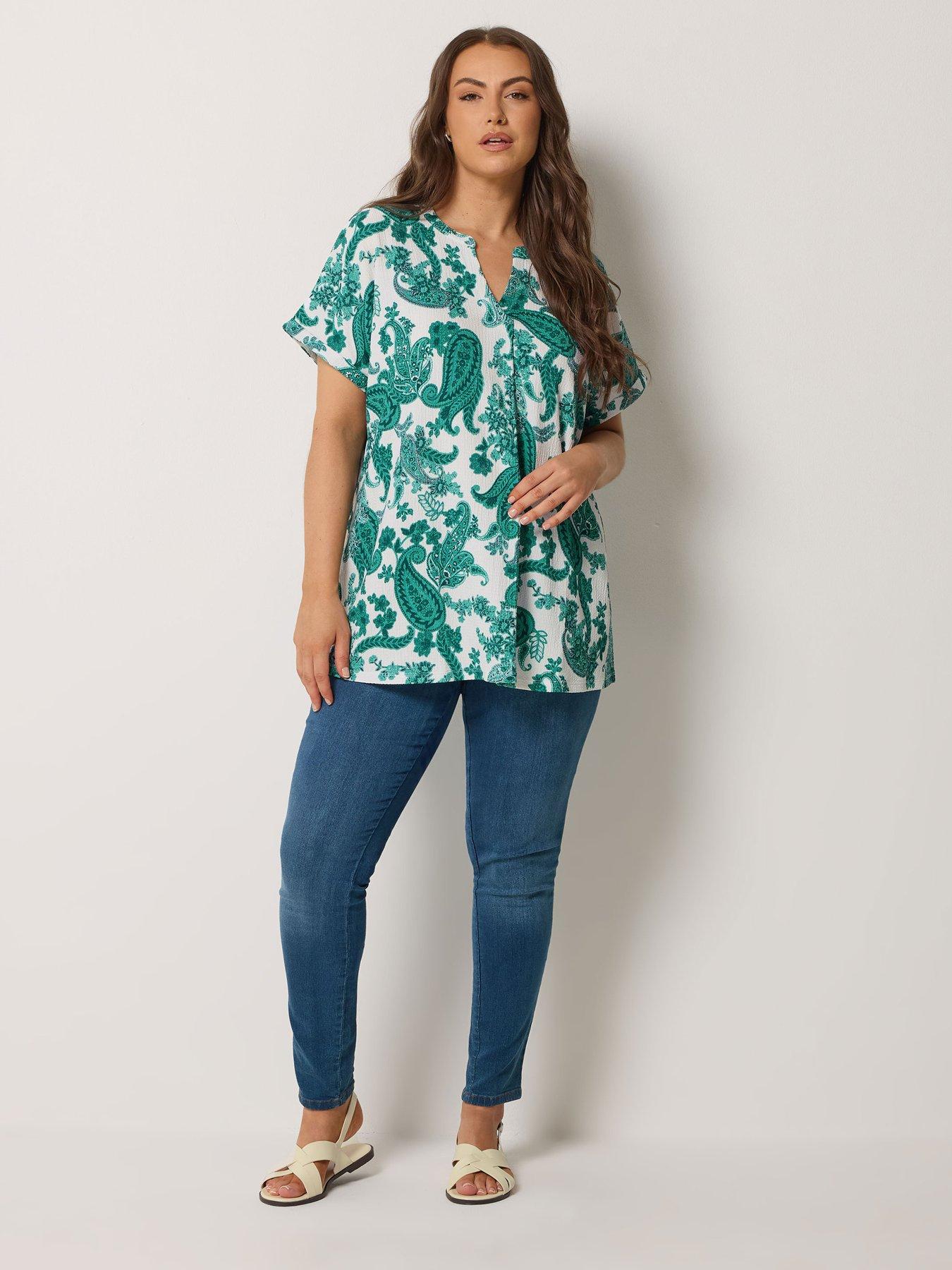 Image 3 of 5 of Yours Curve Pleat Front Textured Top - Green