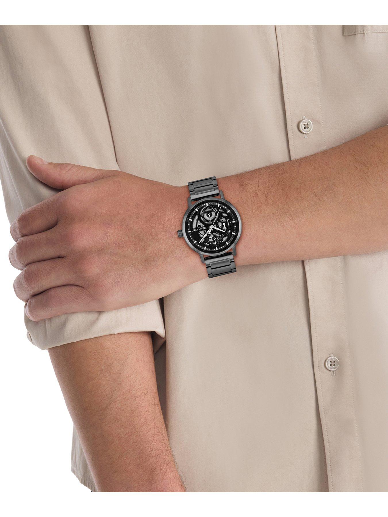 Image 4 of 5 of Calvin Klein Gauge