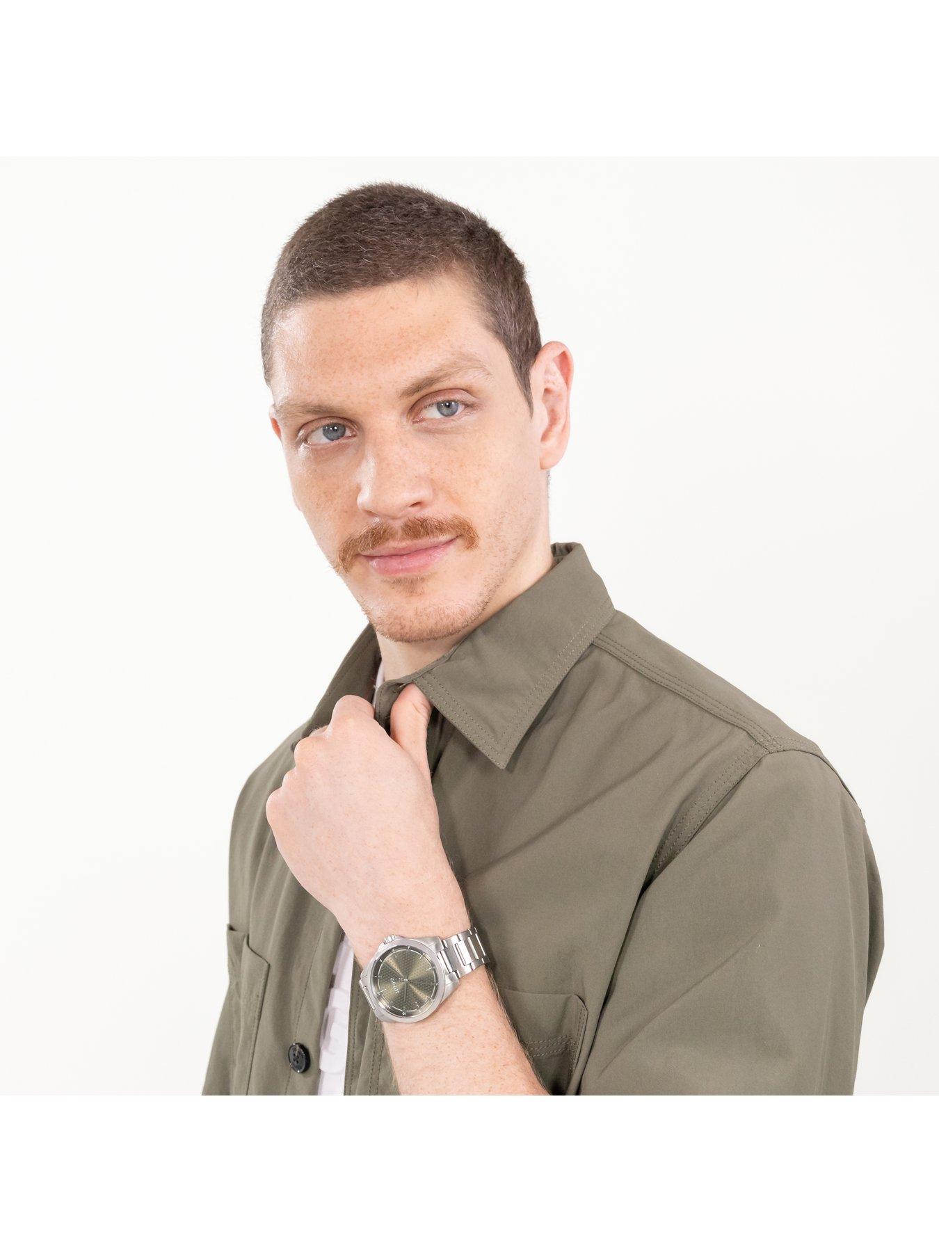 Image 4 of 7 of HUGO #Seam