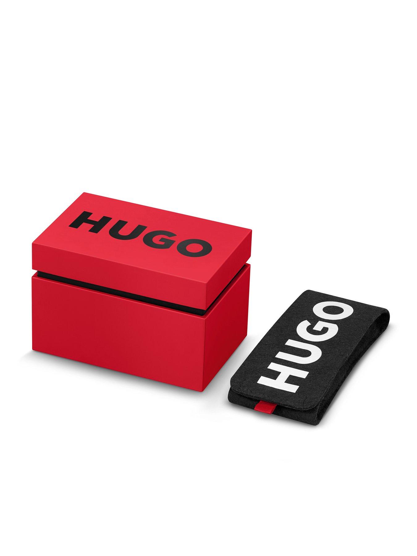 Image 6 of 7 of HUGO #Telly