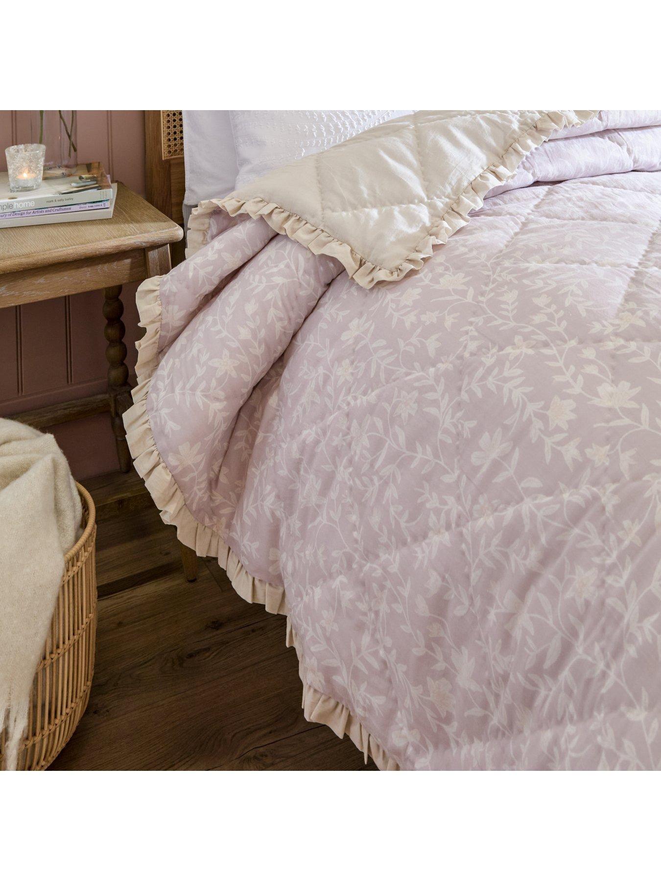  image of wylder-amelia-bedspread-blush